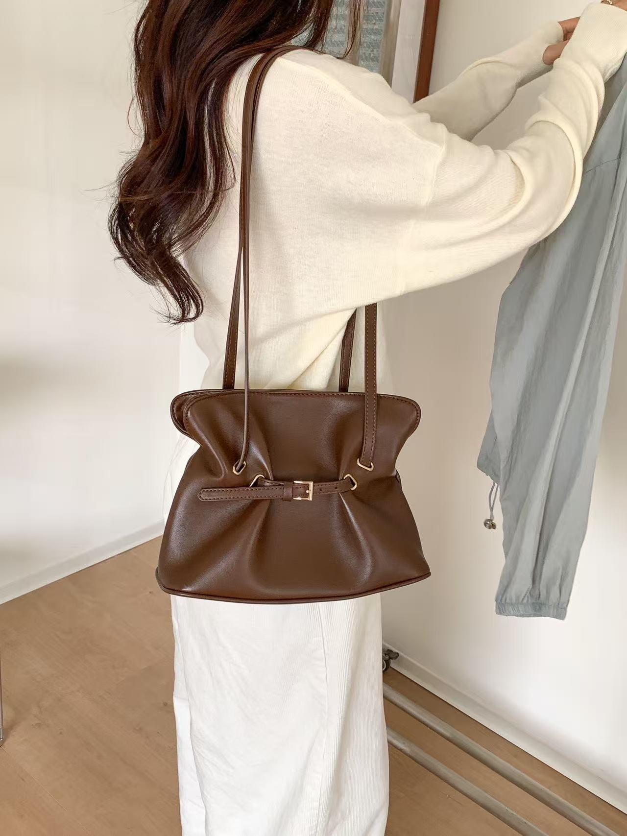 レザー調バックルトートバッグ | 詳細画像8