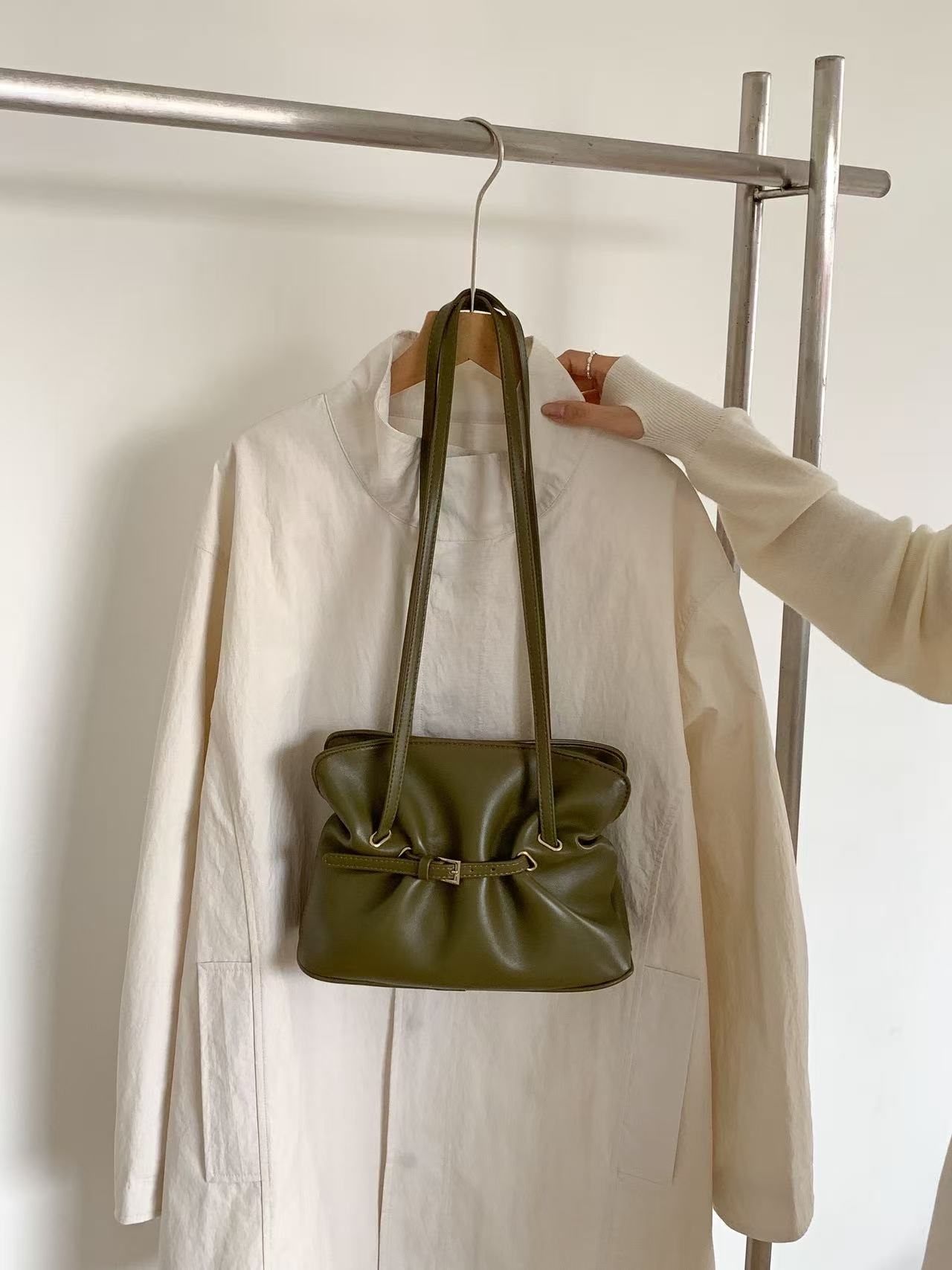 レザー調バックルトートバッグ | 詳細画像12