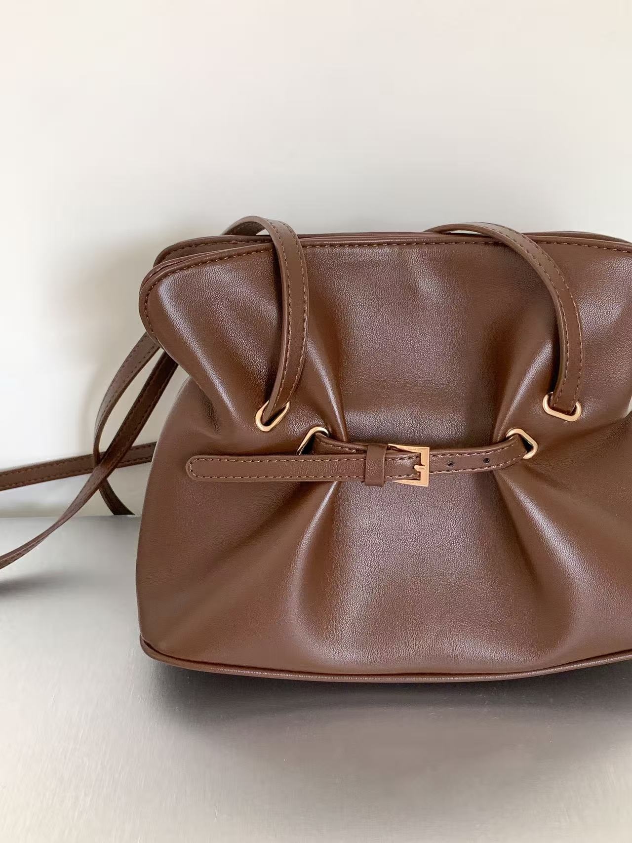 レザー調バックルトートバッグ | 詳細画像15