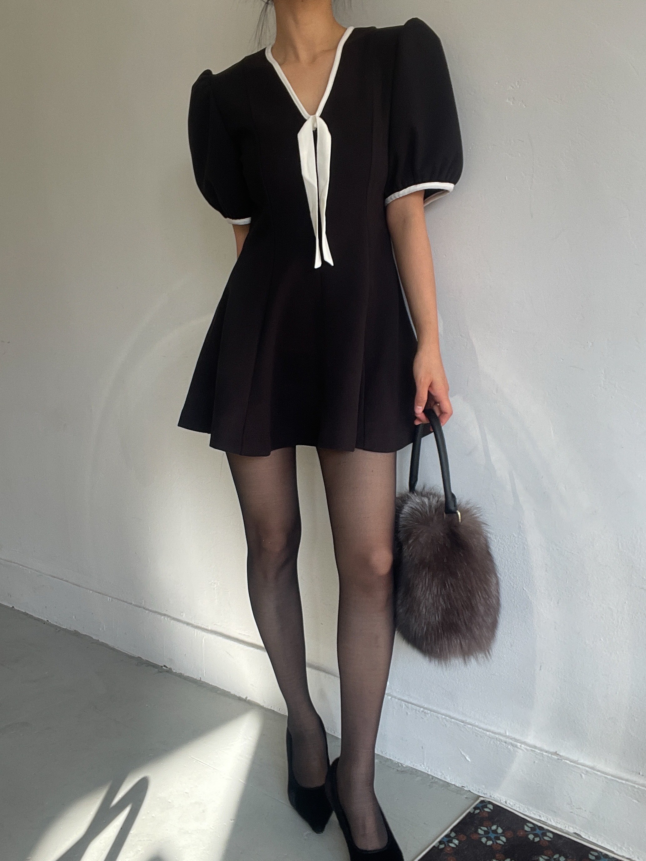 リボンVネックパフスリーブ半袖サイドジップミニ配色ワンピース | 詳細画像16