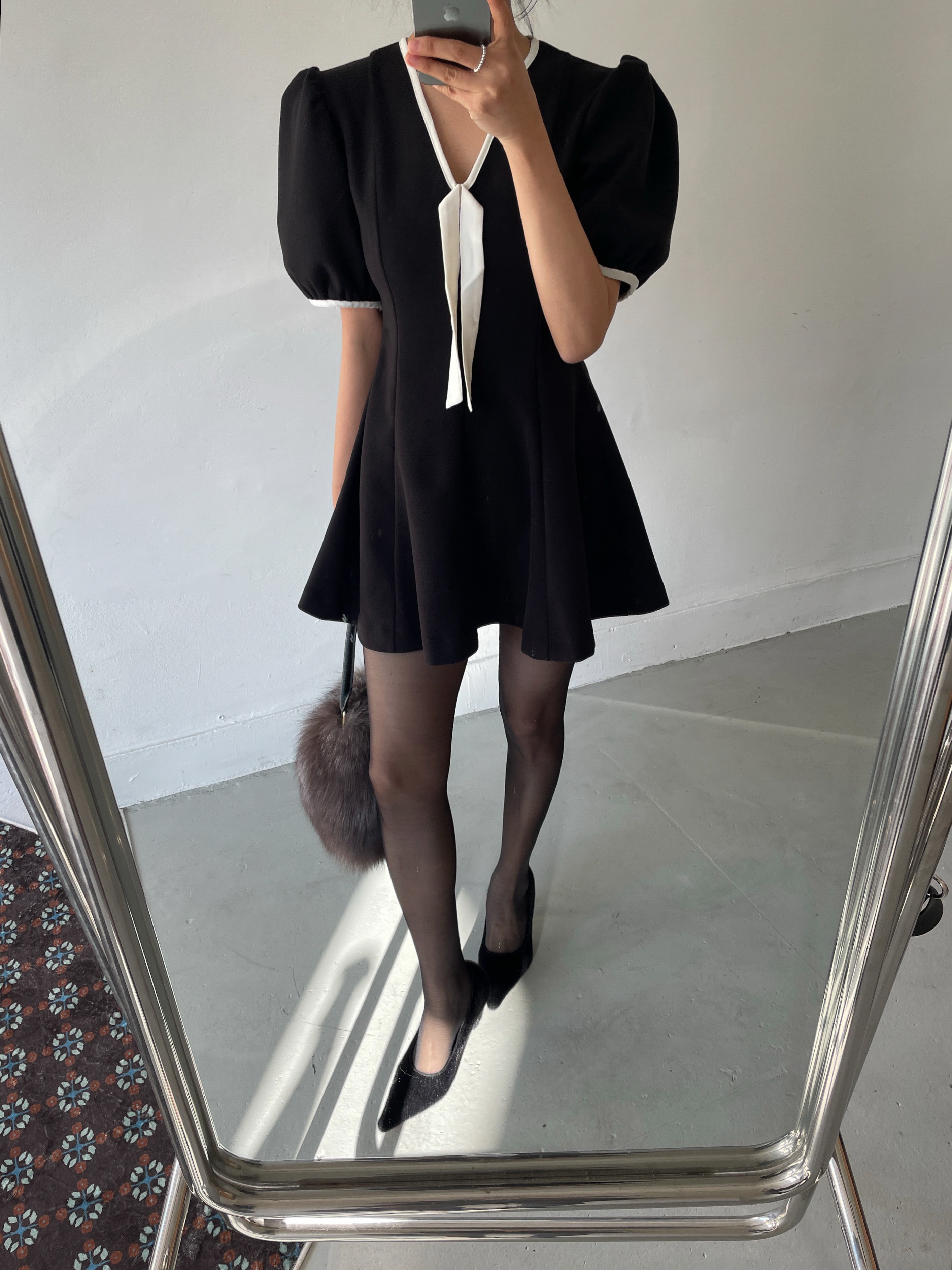 リボンVネックパフスリーブ半袖サイドジップミニ配色ワンピース | 詳細画像18