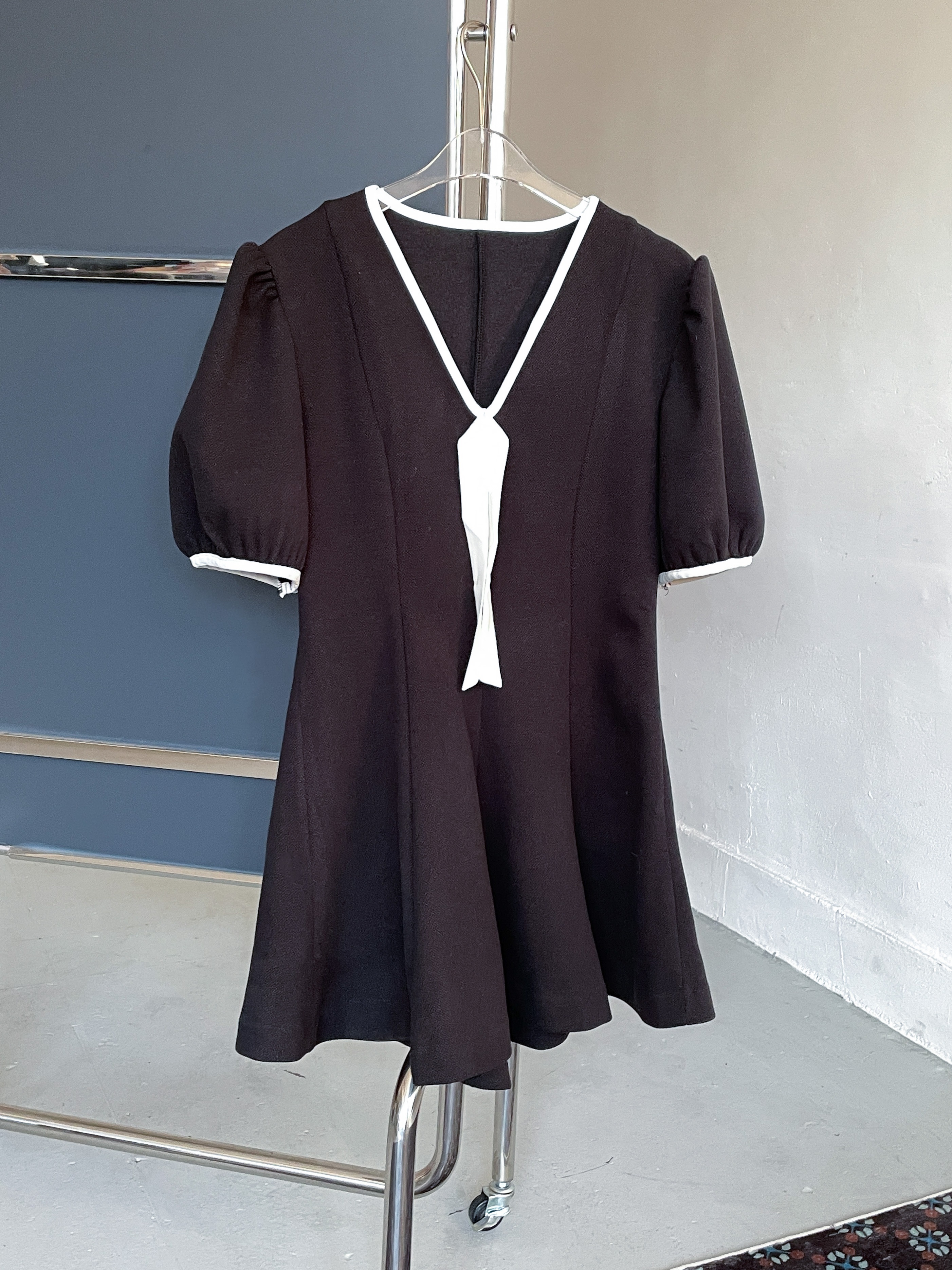 リボンVネックパフスリーブ半袖サイドジップミニ配色ワンピース | 詳細画像20