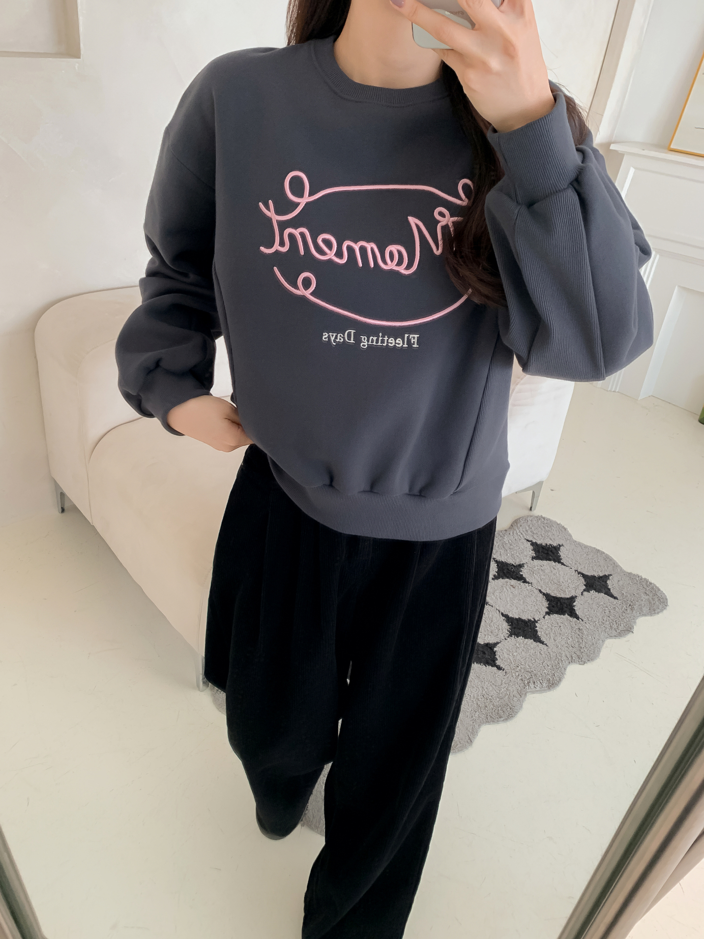 裏起毛ラウンドネックレタリング刺繍スウェット | 詳細画像15