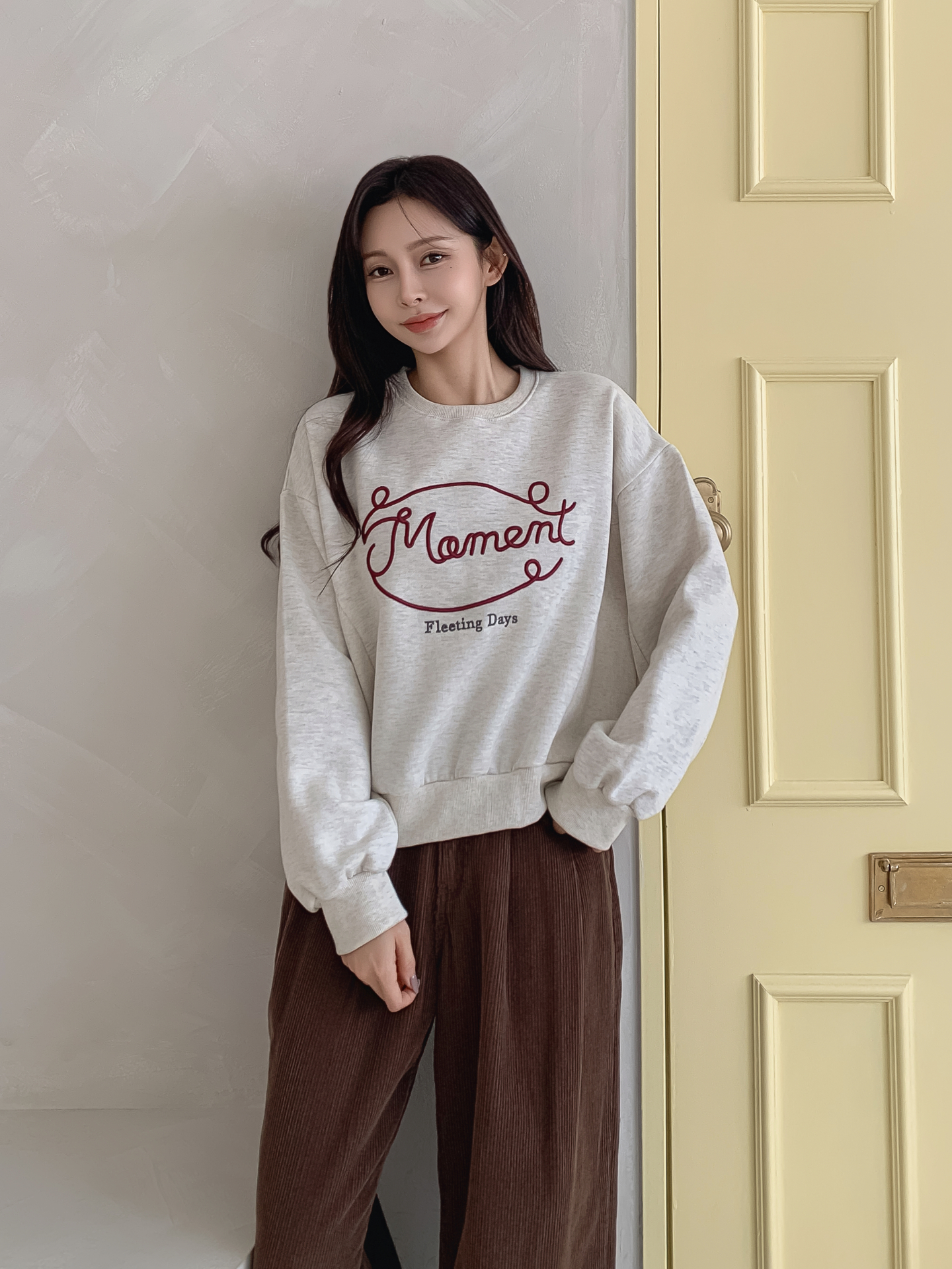 裏起毛ラウンドネックレタリング刺繍スウェット | 詳細画像20