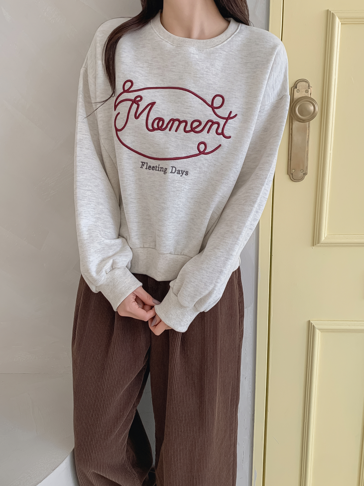 裏起毛ラウンドネックレタリング刺繍スウェット | 詳細画像21