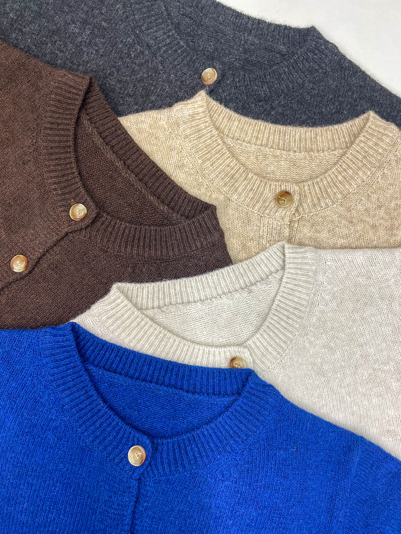 ウール混ボタンラウンドネック長袖カーディガン | 詳細画像4