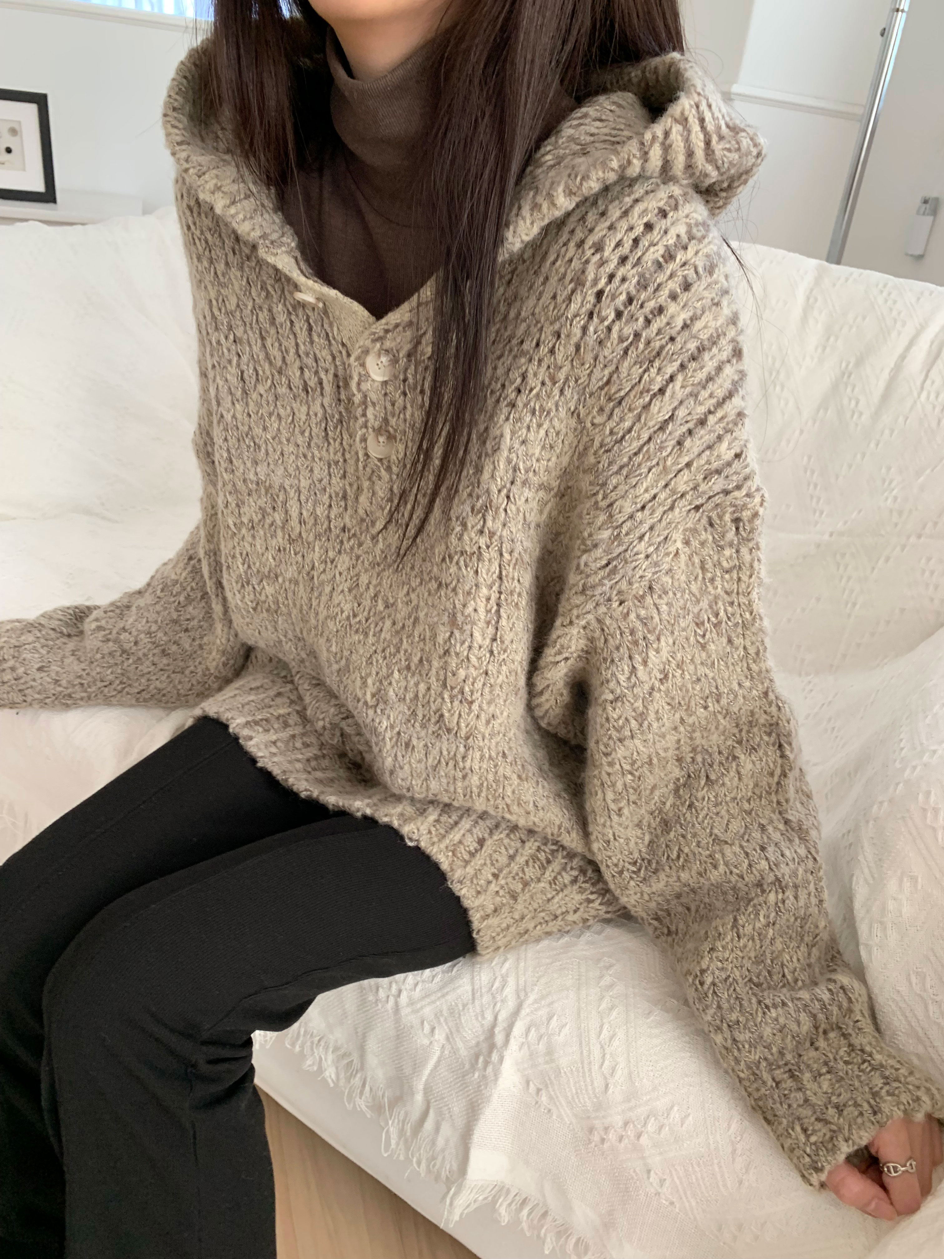 美品 ニット ディニテ コリエ フード ベージュ アルパカ アルパカ混紡ボタンヘンリーネックフードルーズ長袖ニットパーカー