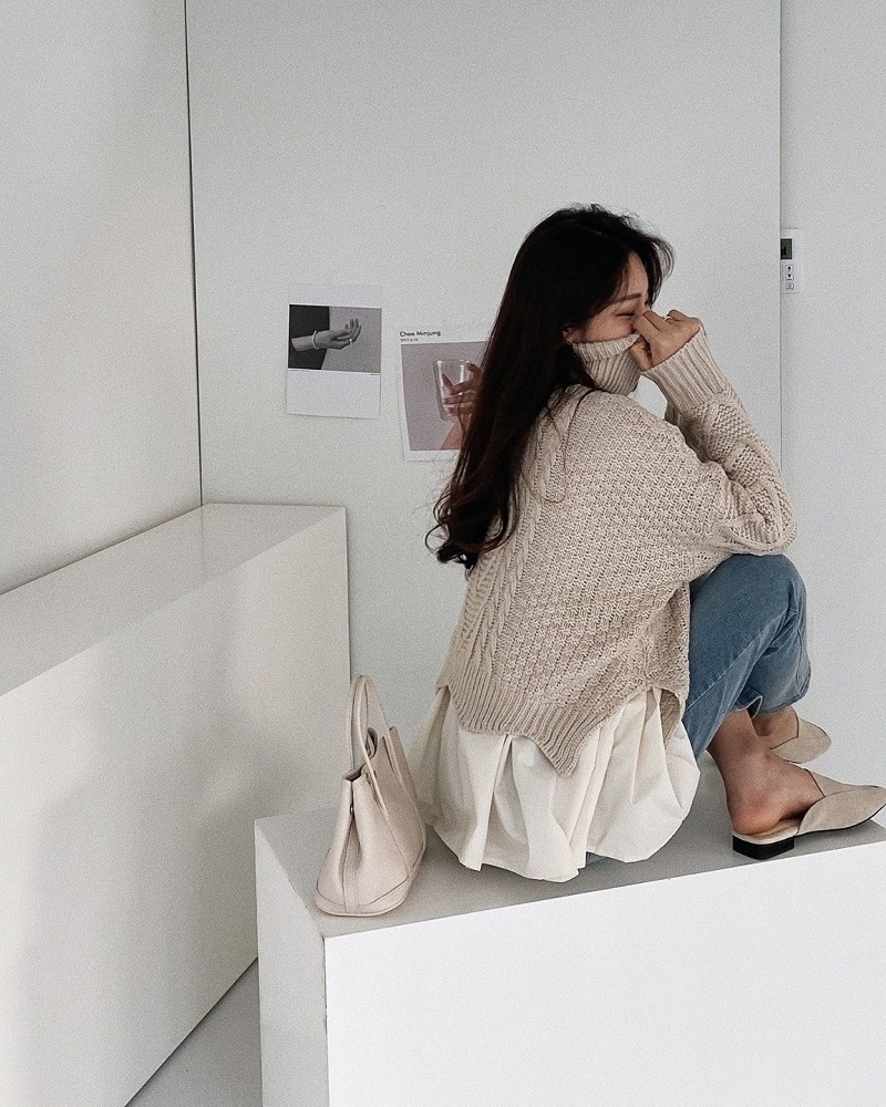 タートルネックレイヤード風フレアケーブルカラーニット | 詳細画像12