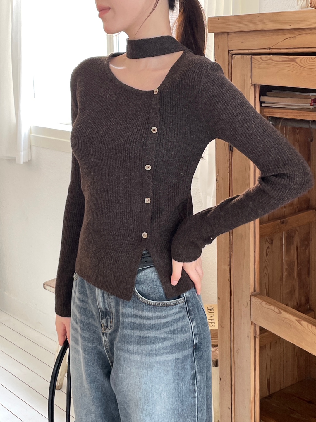 ボタンアンバランスネック長袖カラーニット | 詳細画像7