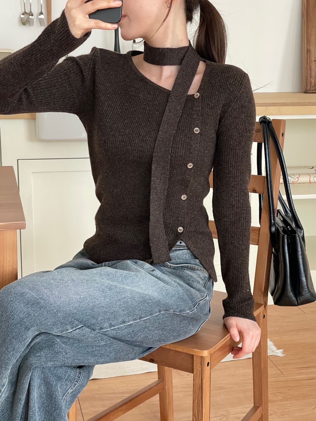 ボタンアンバランスネック長袖カラーニット | 詳細画像2