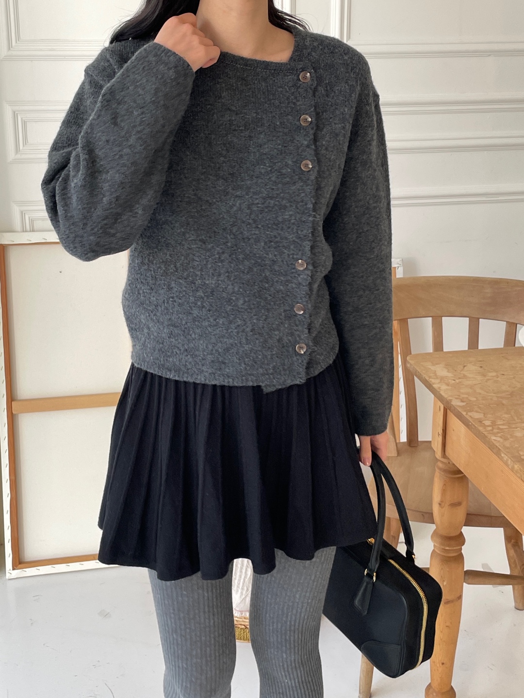 ボタンアンバランスネックカラーカーディガン | 詳細画像2