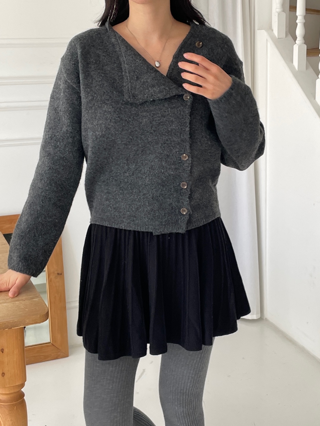 ボタンアンバランスネックカラーカーディガン | 詳細画像11