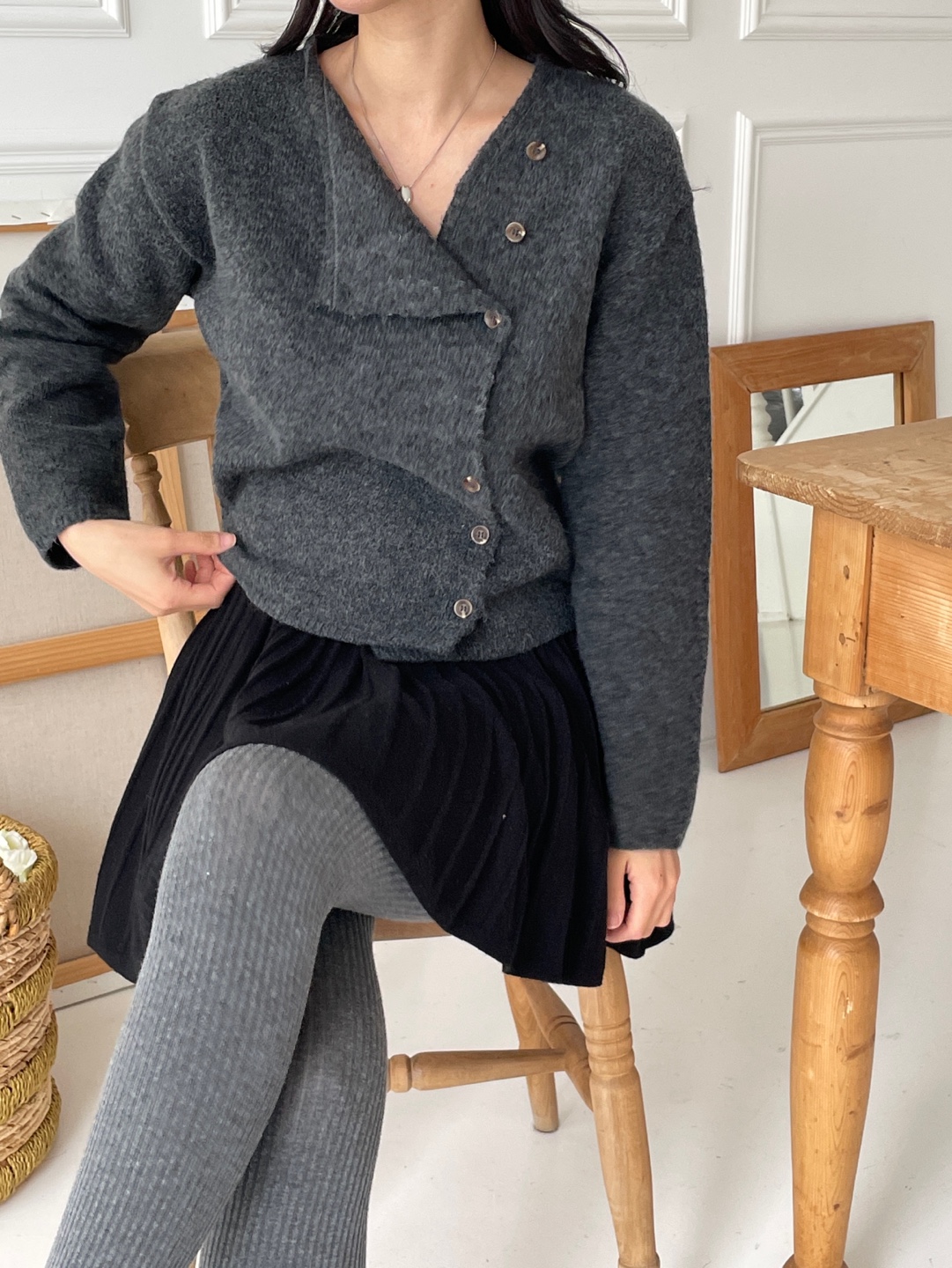 ボタンアンバランスネックカラーカーディガン | 詳細画像12