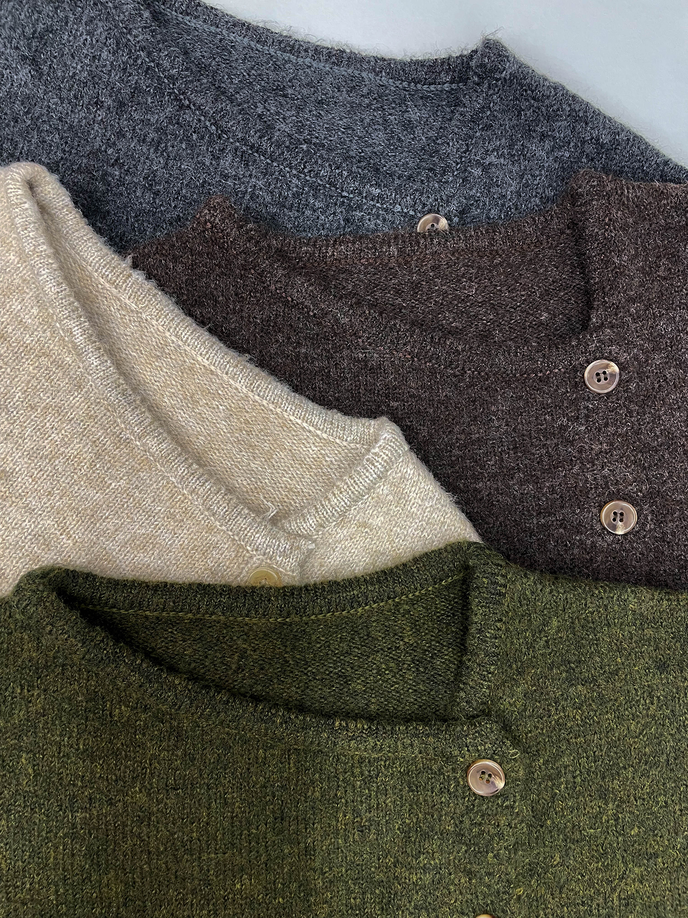 ボタンアンバランスネックカラーカーディガン | 詳細画像4