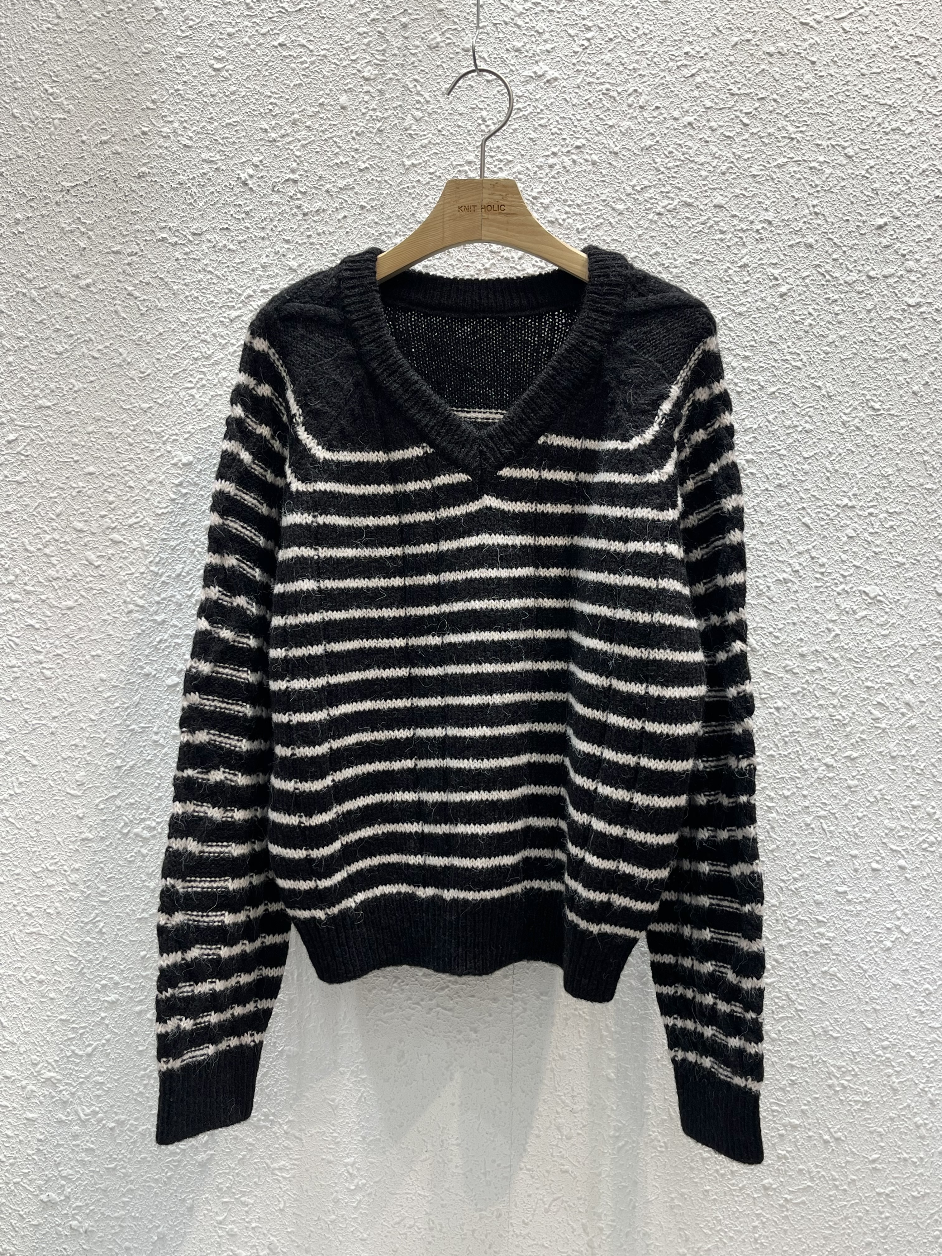 ウール混アルパカ混紡Vネックボーダーカラーニット | 詳細画像19