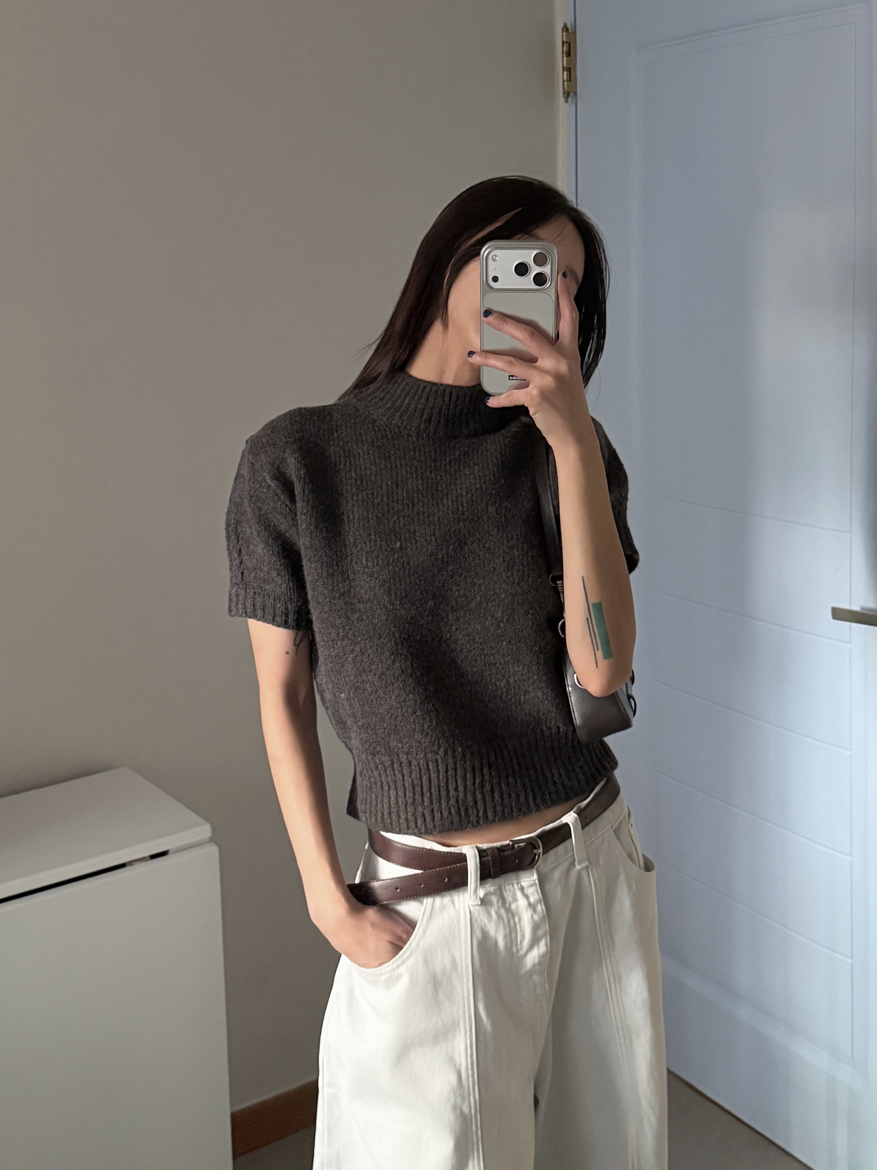 ハイネック半袖セミクロップド無地カラーニット | 詳細画像2