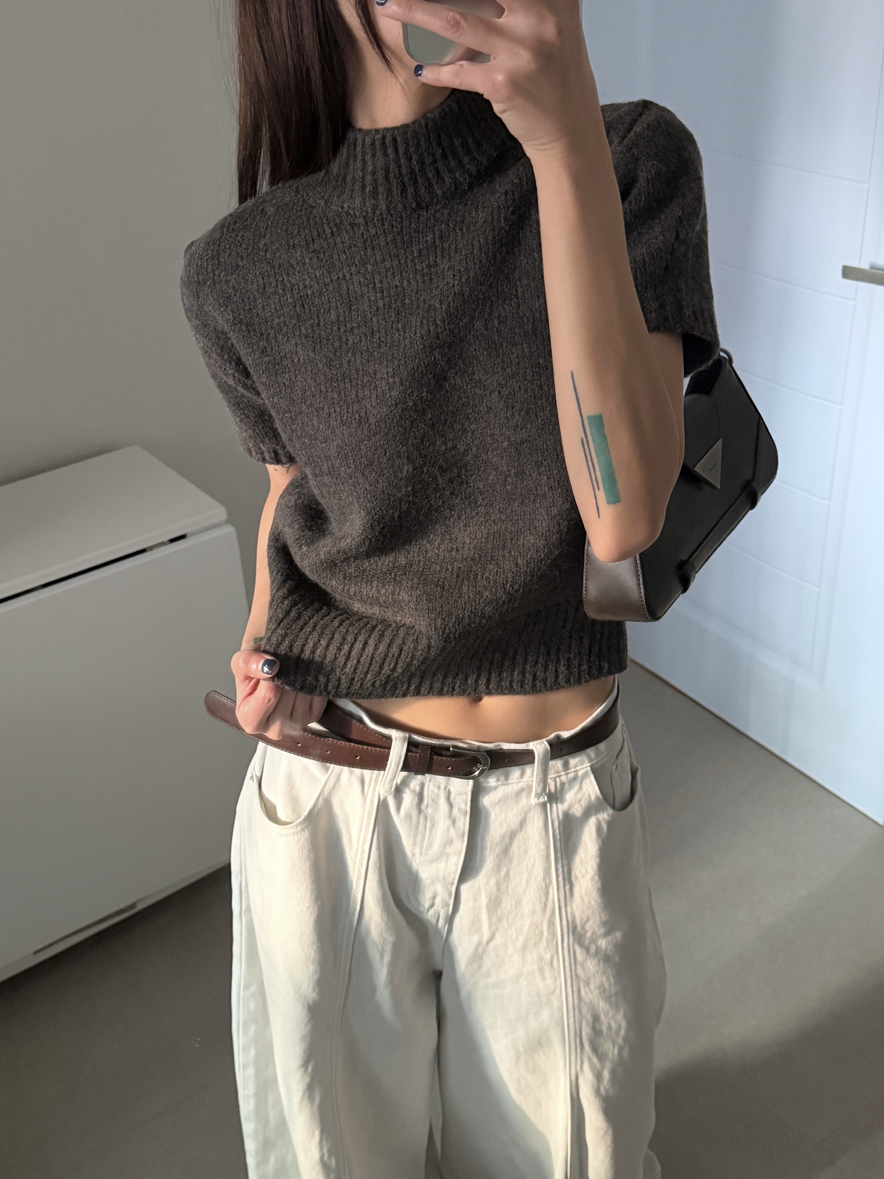 ハイネック半袖セミクロップド無地カラーニット | 詳細画像5