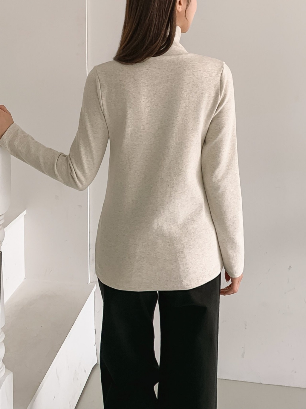 起毛ピーチ起毛ストレッチタートルネックスリム長袖Tシャツ | 詳細画像4