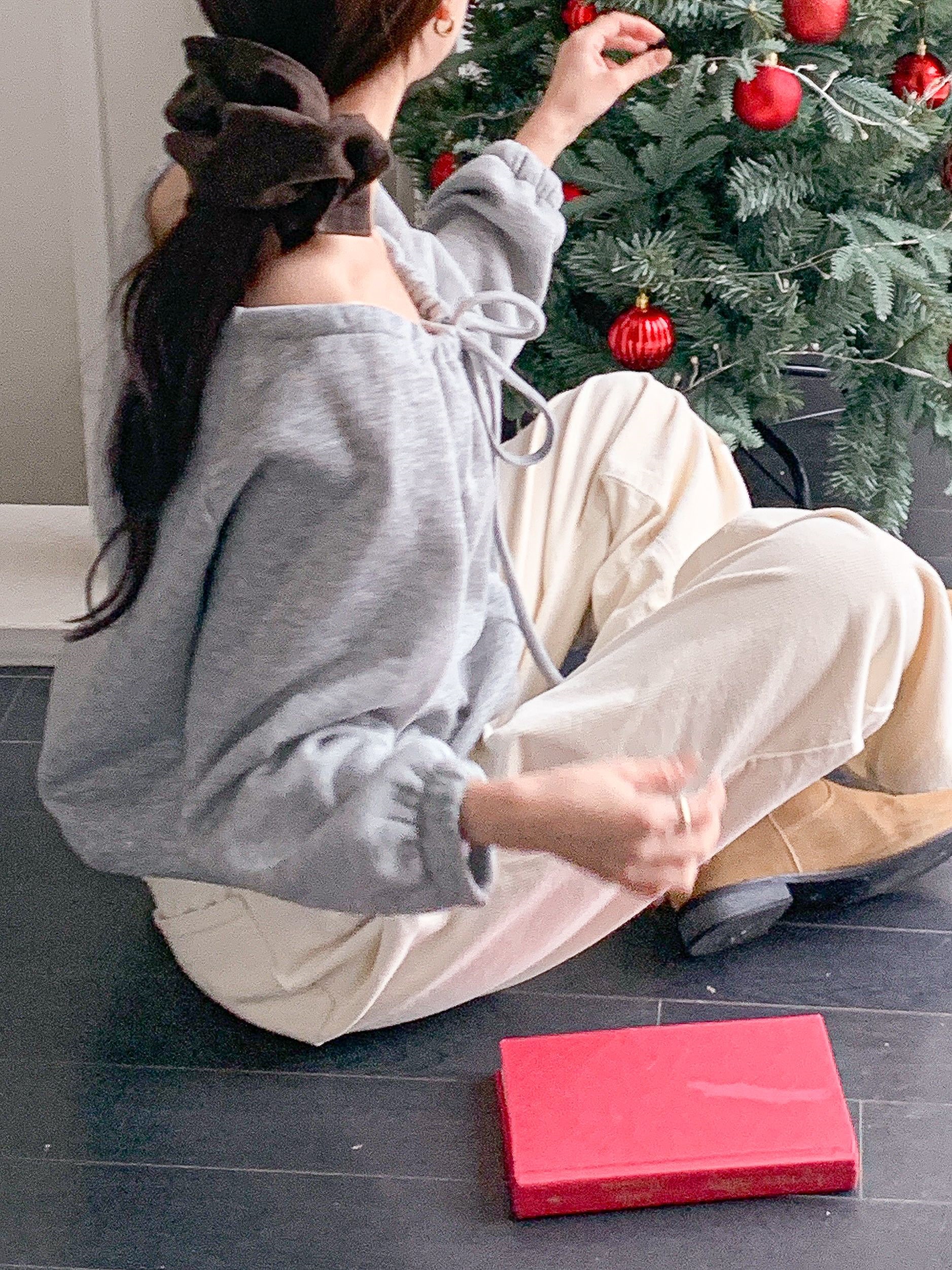 ファー裏地Vネックルーズ長袖レタリングスウェット | 詳細画像6