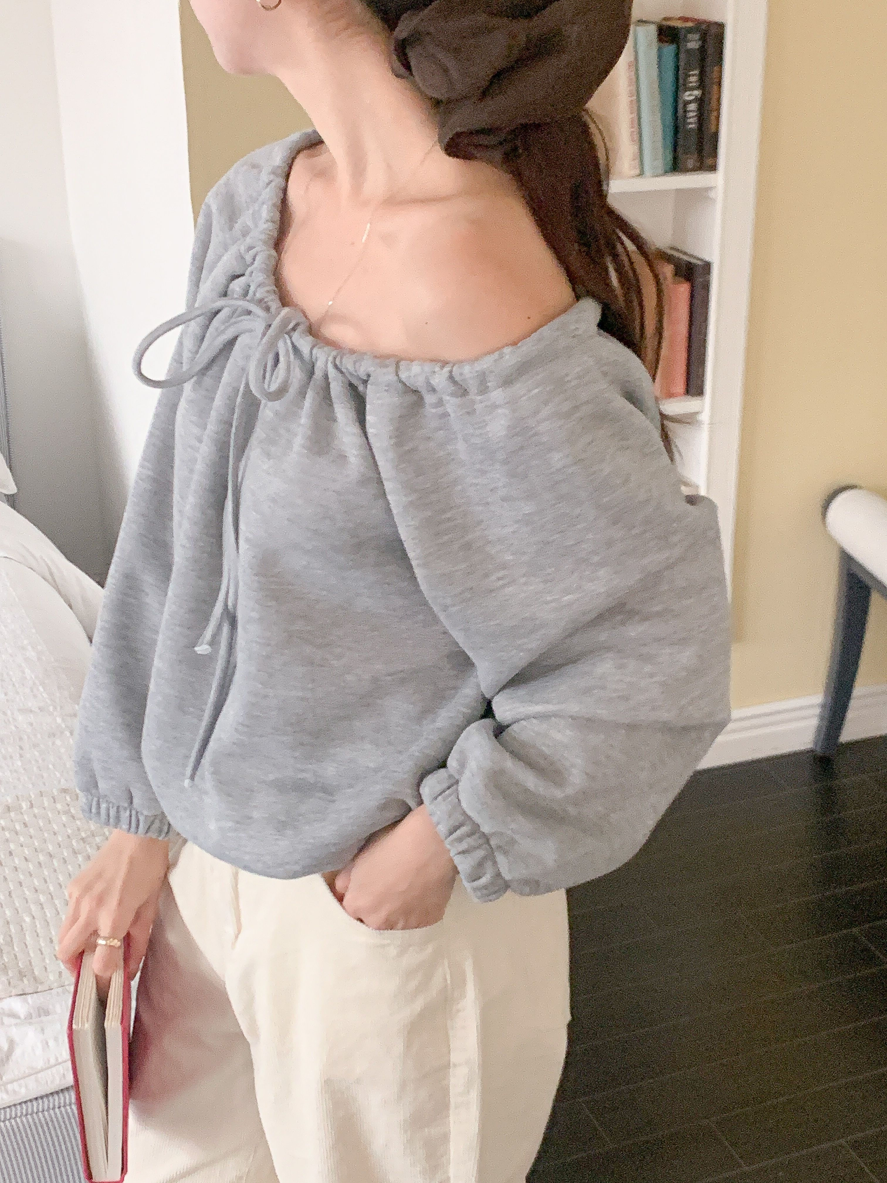 ファー裏地Vネックルーズ長袖レタリングスウェット | 詳細画像17