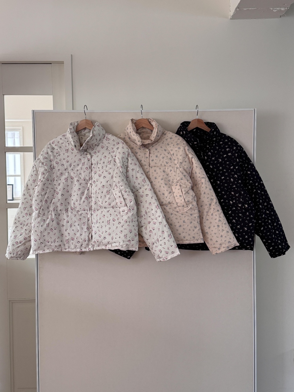 ジップアップハイネックポケット長袖小花柄ダウンジャケット | 詳細画像21