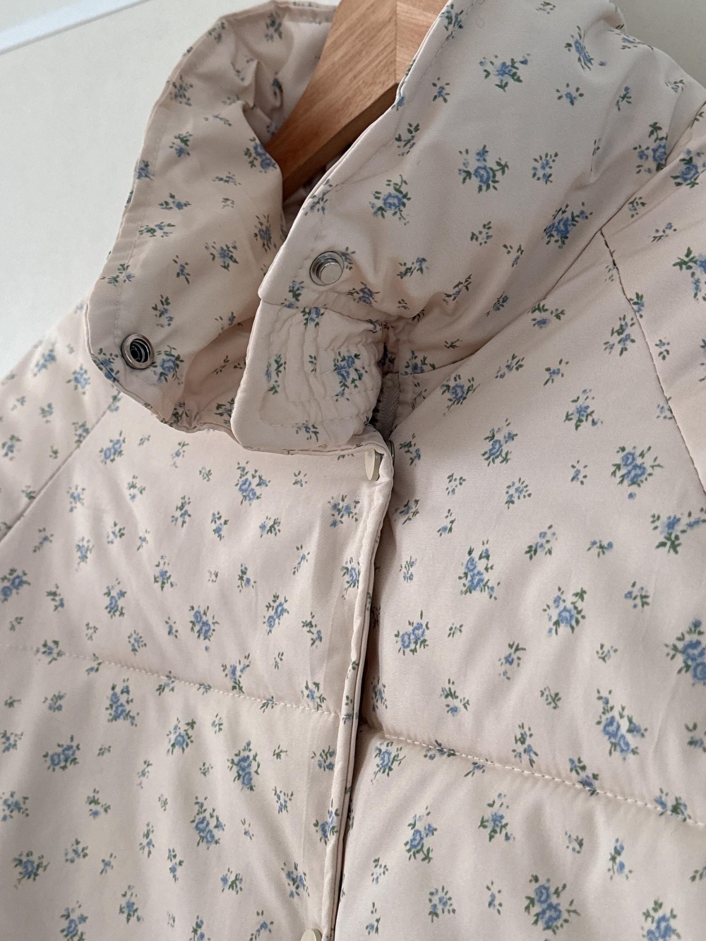 ジップアップハイネックポケット長袖小花柄ダウンジャケット | 詳細画像25