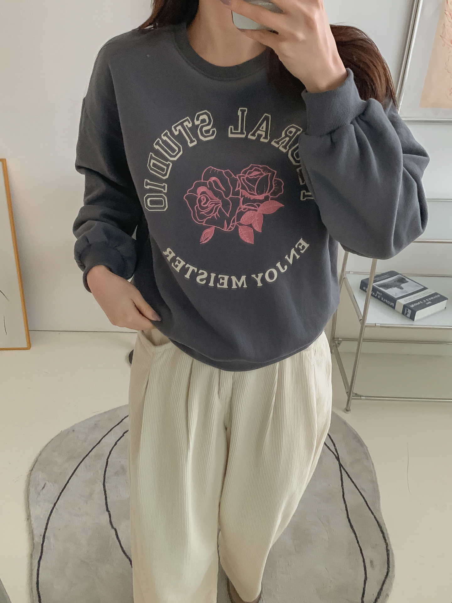 裏起毛コットンラウンドネック長袖刺繍花柄スウェット | 詳細画像4