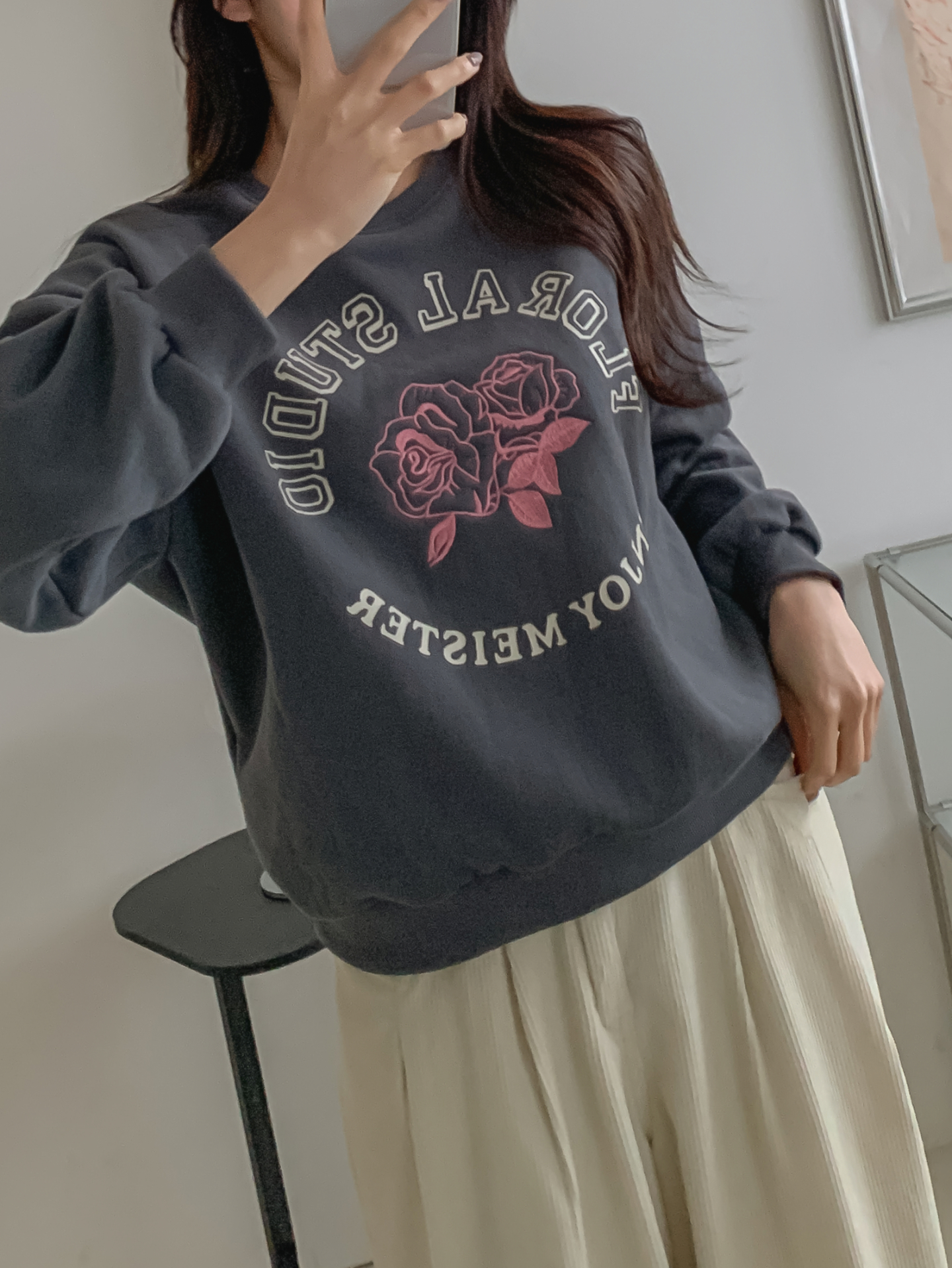 裏起毛コットンラウンドネック長袖刺繍花柄スウェット | 詳細画像5