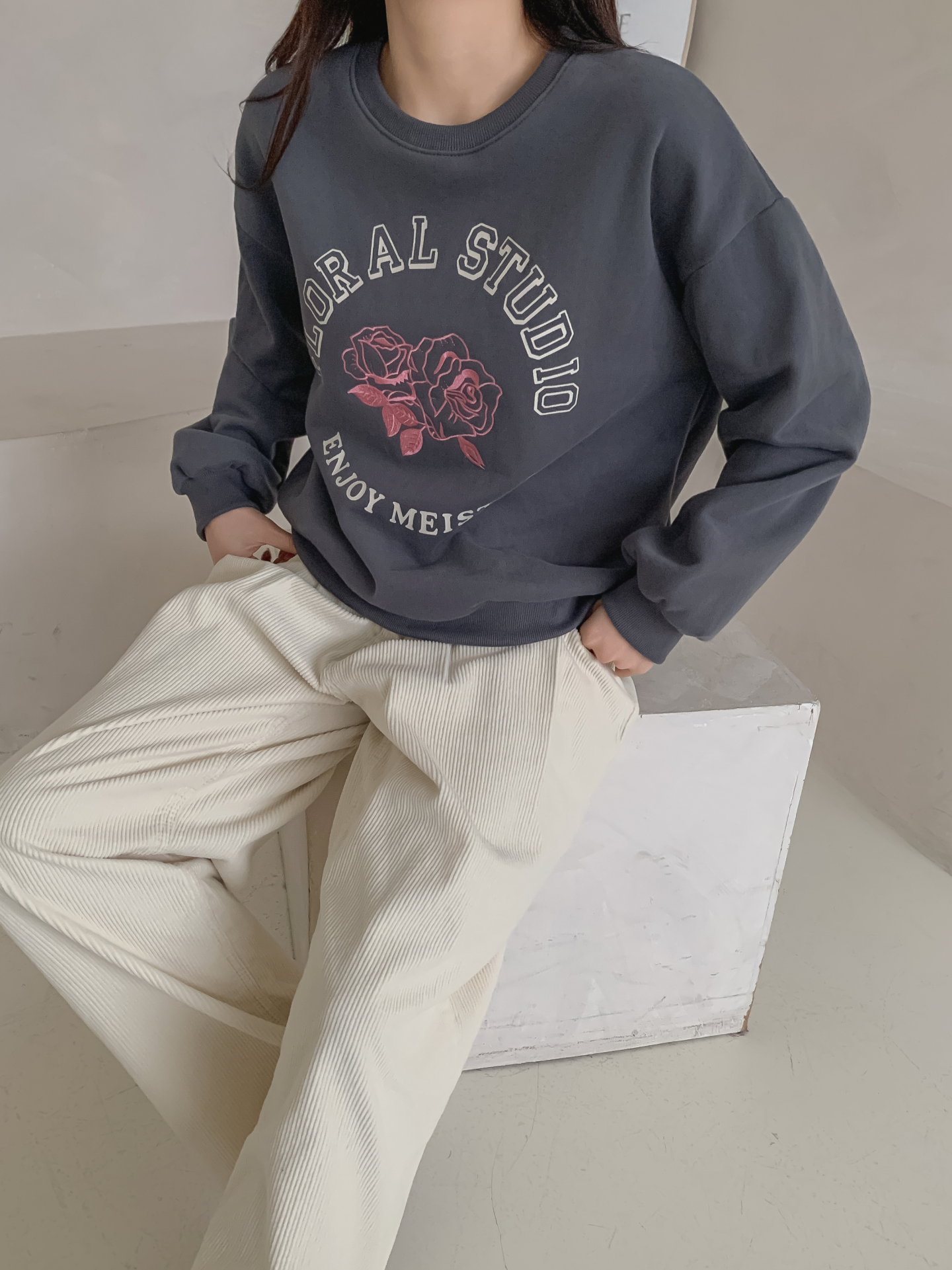 裏起毛コットンラウンドネック長袖刺繍花柄スウェット | 詳細画像16