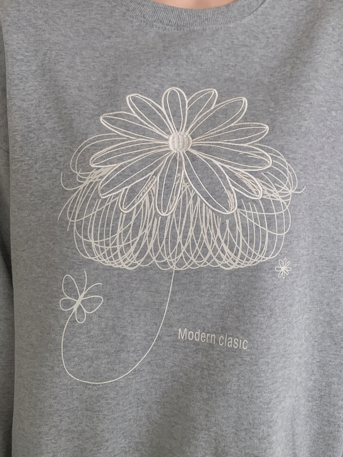 裏起毛ラウンドネック長袖刺繍スウェット | 詳細画像9