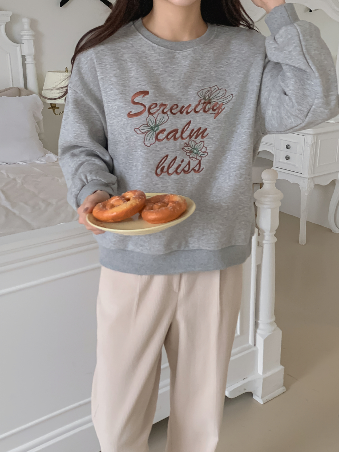 ラウンドネック長袖刺繍スウェット | 詳細画像14