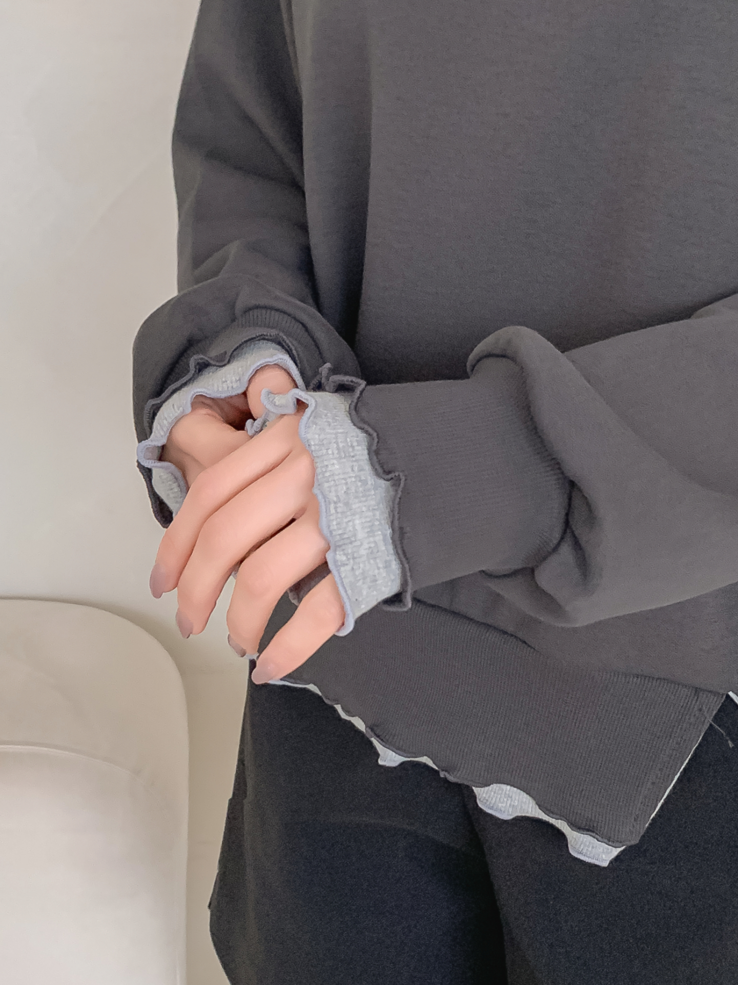 配色ラウンドネックスリットレイヤード風ルーズ長袖スウェット | 詳細画像16