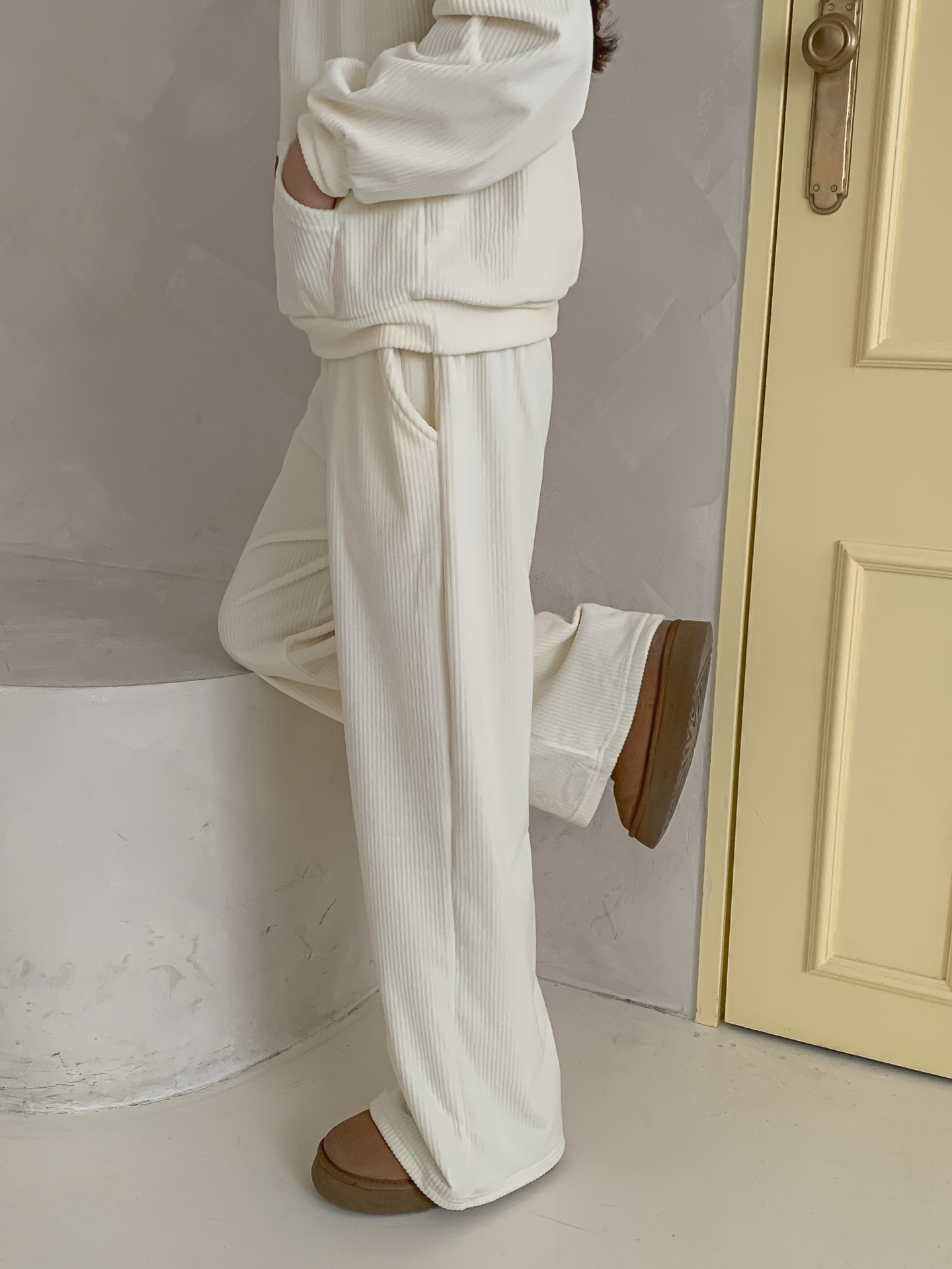 ファー裏地ベロアウエストゴムワイドパンツトレーニング | 詳細画像5