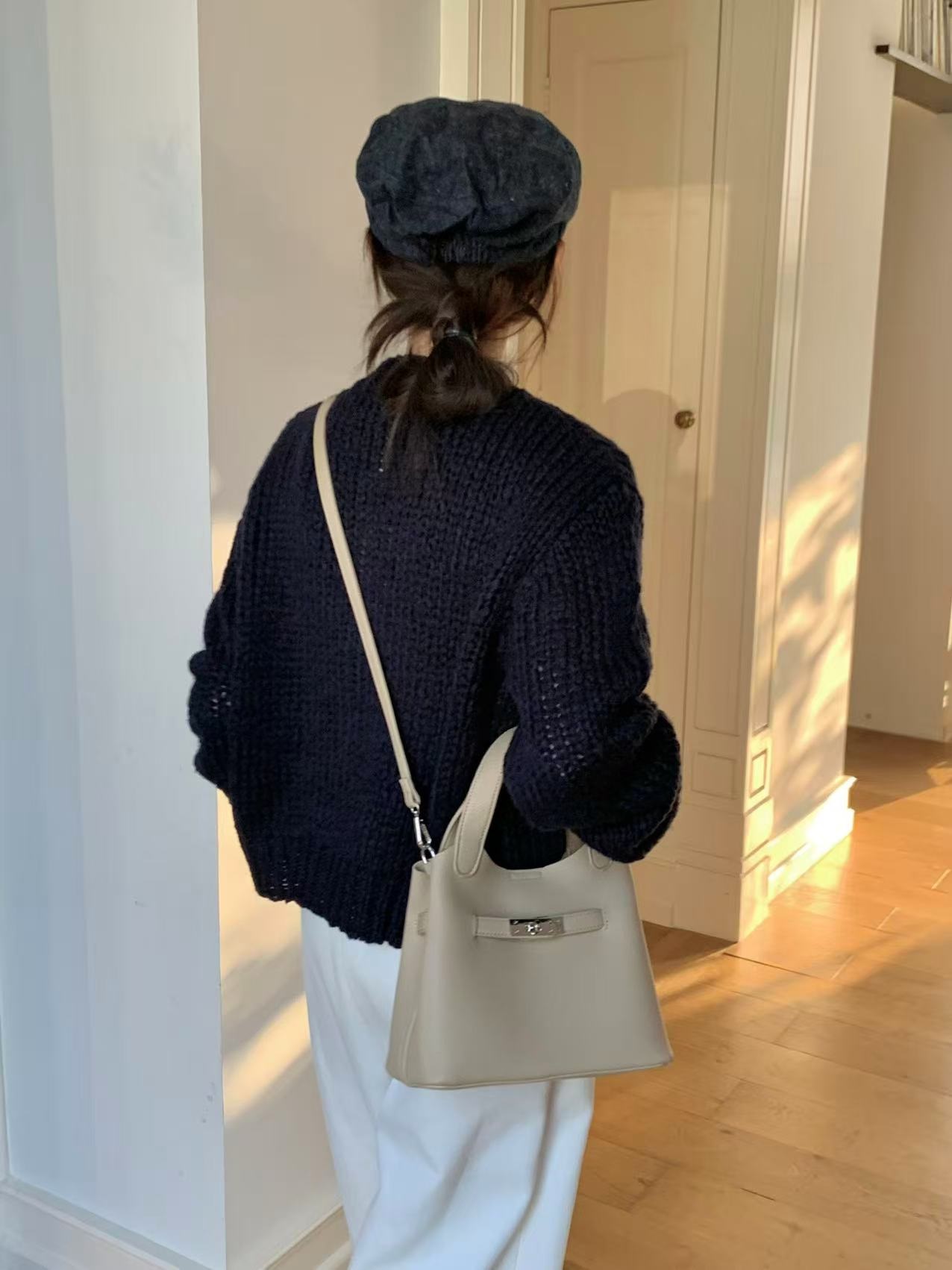 レザー調カラーショルダーバッグポーチ付ストラップセット(バックルあり) | 詳細画像2