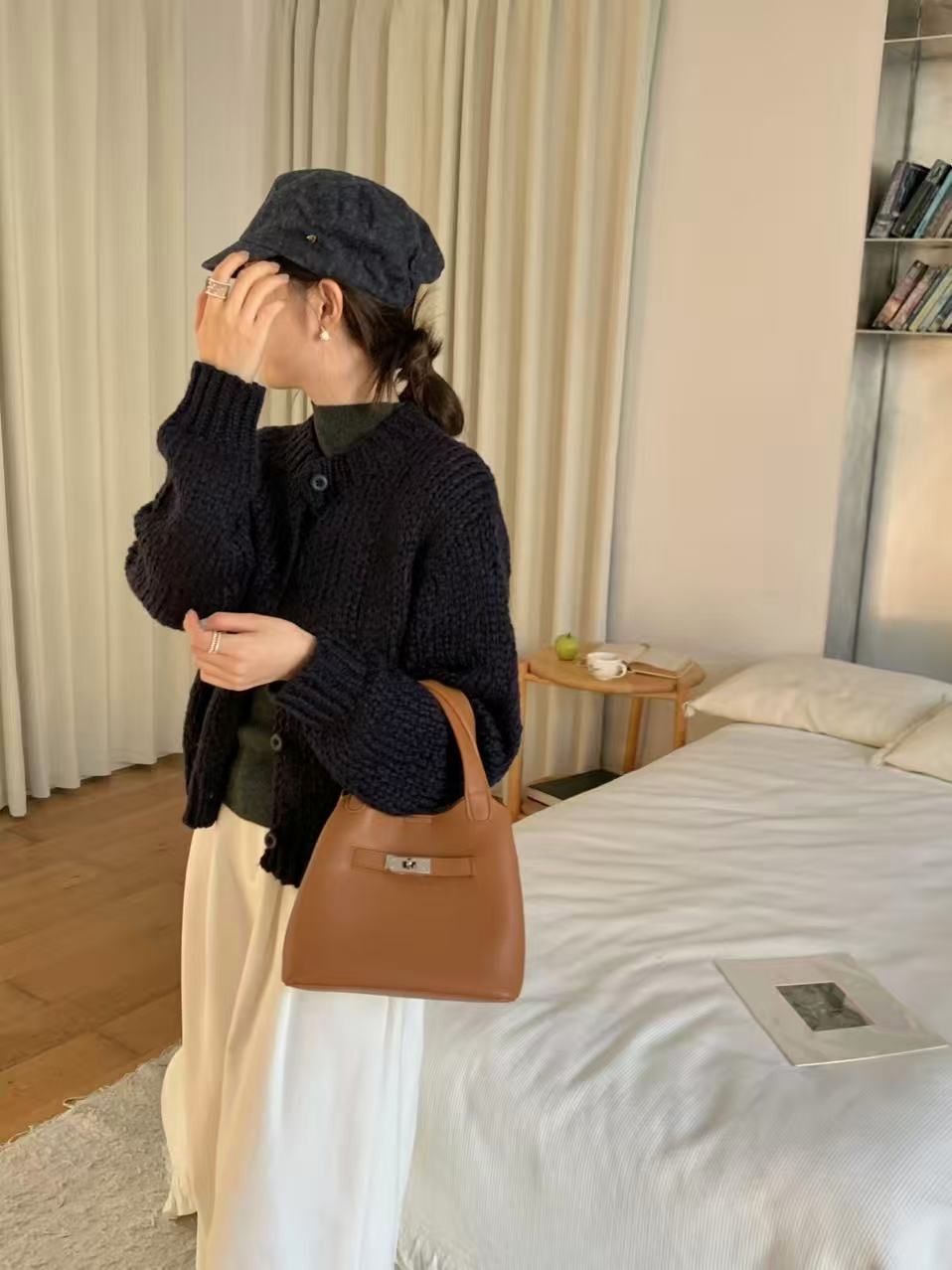 レザー調カラーショルダーバッグポーチ付ストラップセット(バックルあり) | 詳細画像4