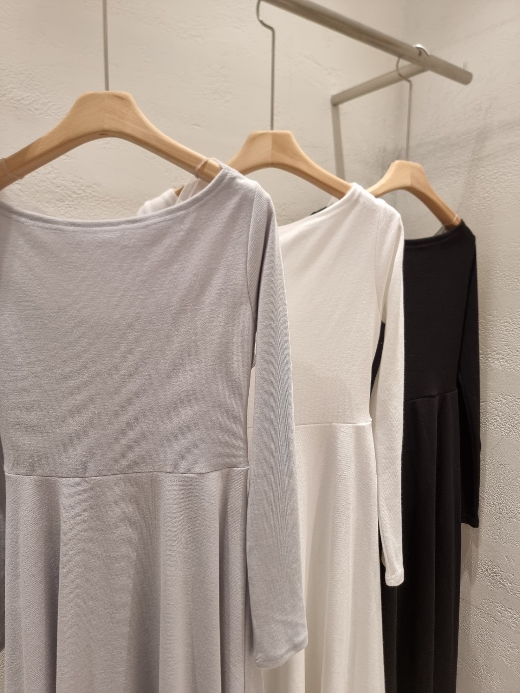 シフォンコンビスリムレイヤード風ロング長袖フレアワンピース | 詳細画像22