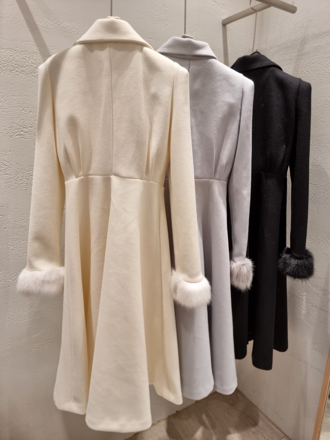 コンビエコファーボタンカラー肩パッドロング長袖フレアコートベルト付 | 詳細画像22