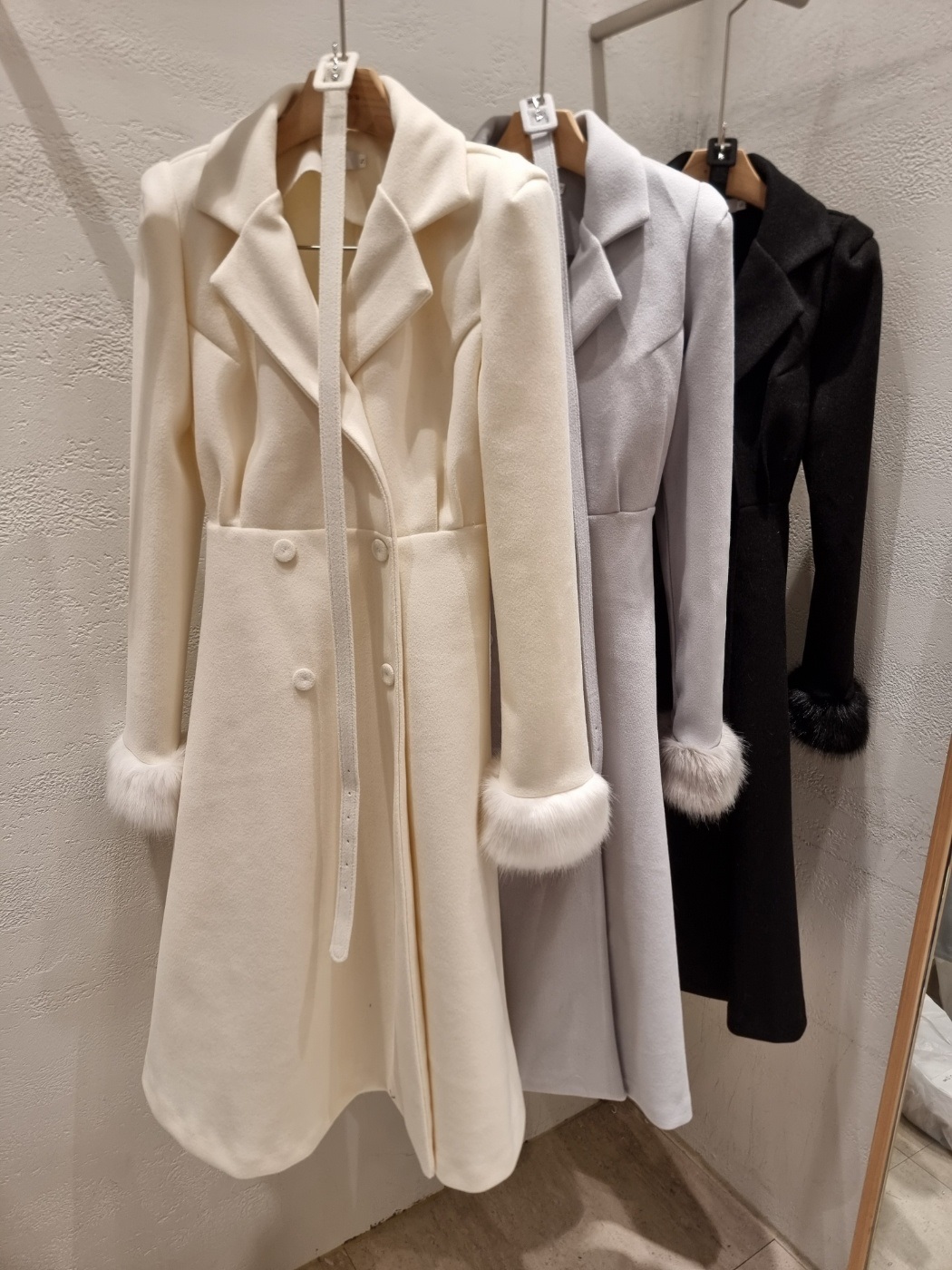 コンビエコファーボタンカラー肩パッドロング長袖フレアコートベルト付 | 詳細画像21