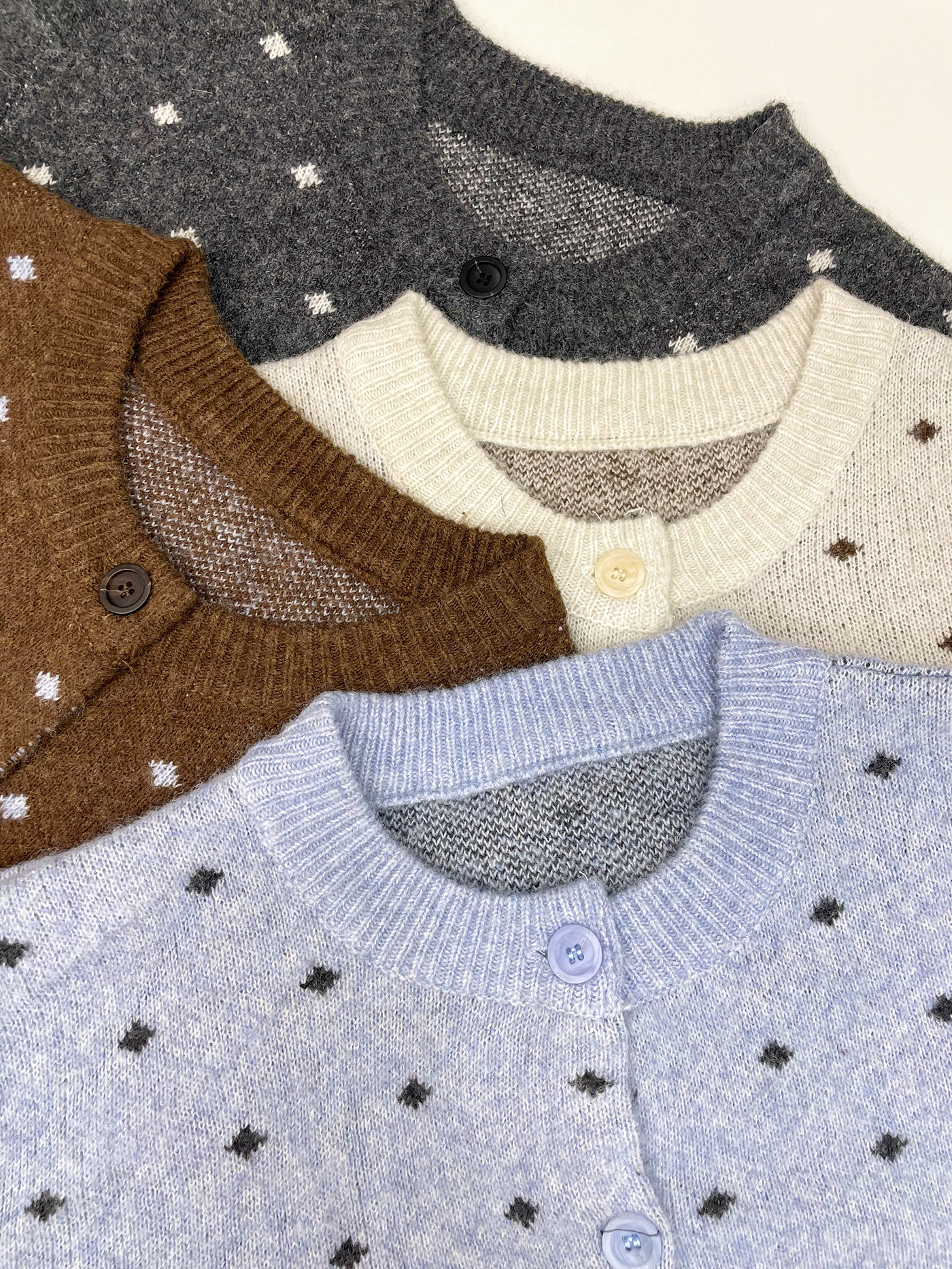 ニットボタンラウンドネックスリム長袖ドットカーディガン | 詳細画像14