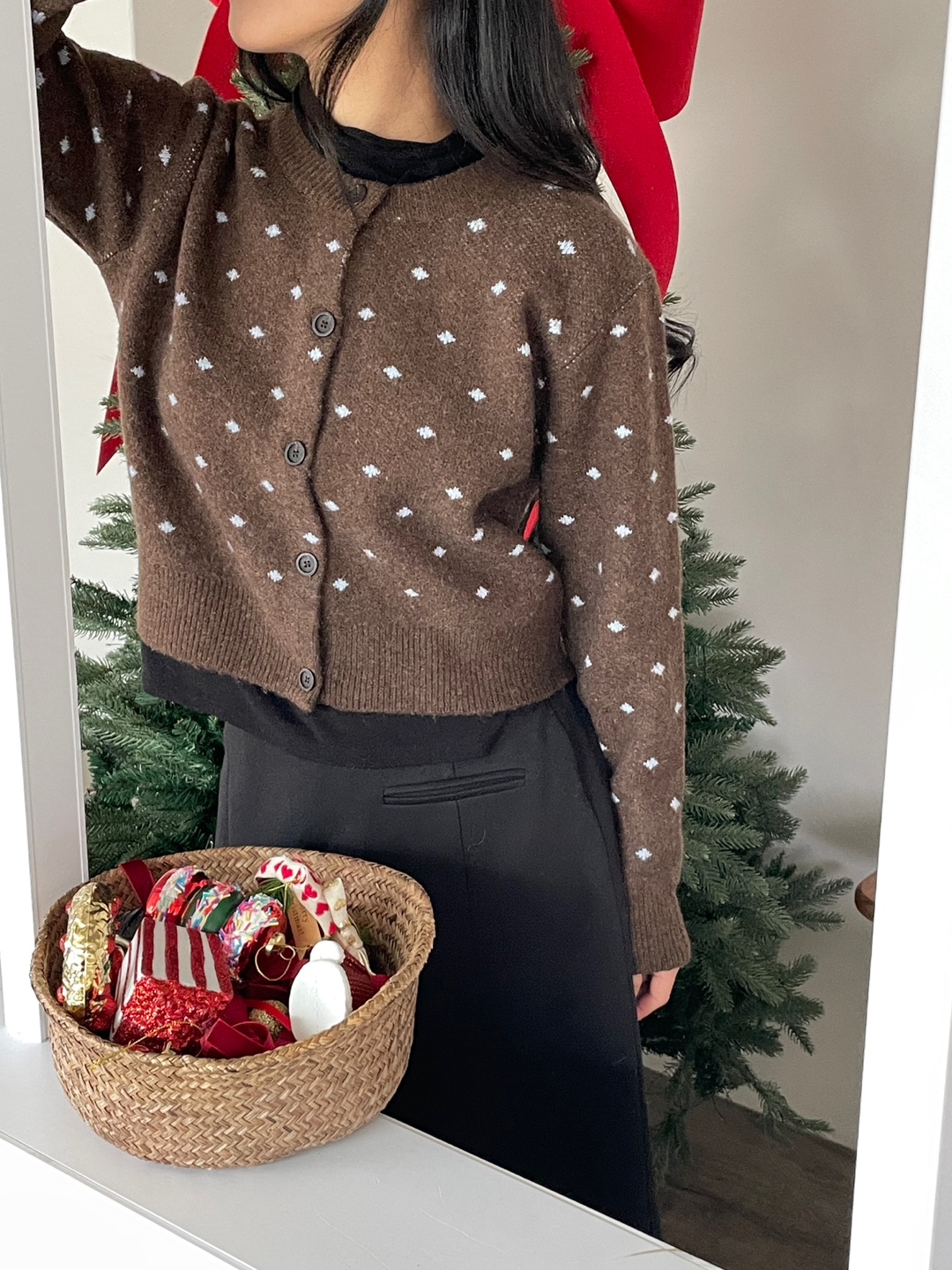 ニットボタンラウンドネックスリム長袖ドットカーディガン | 詳細画像4