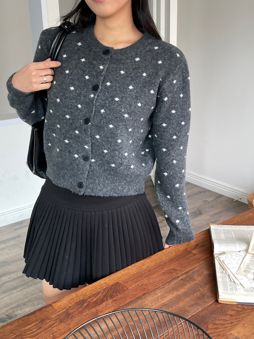 ニットボタンラウンドネックスリム長袖ドットカーディガン | 詳細画像3