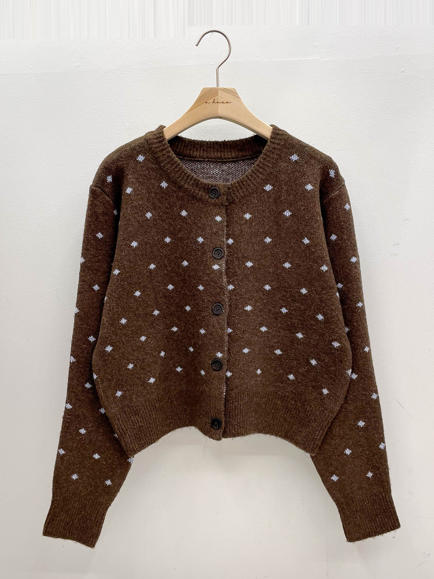 ニットボタンラウンドネックスリム長袖ドットカーディガン | 詳細画像18