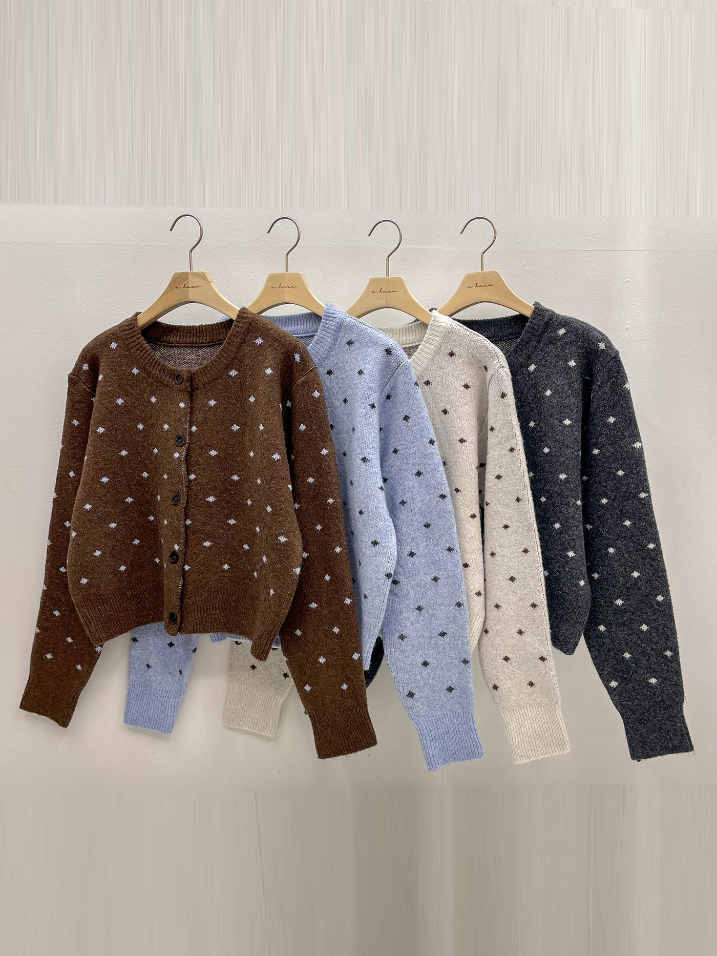 ニットボタンラウンドネックスリム長袖ドットカーディガン | 詳細画像20