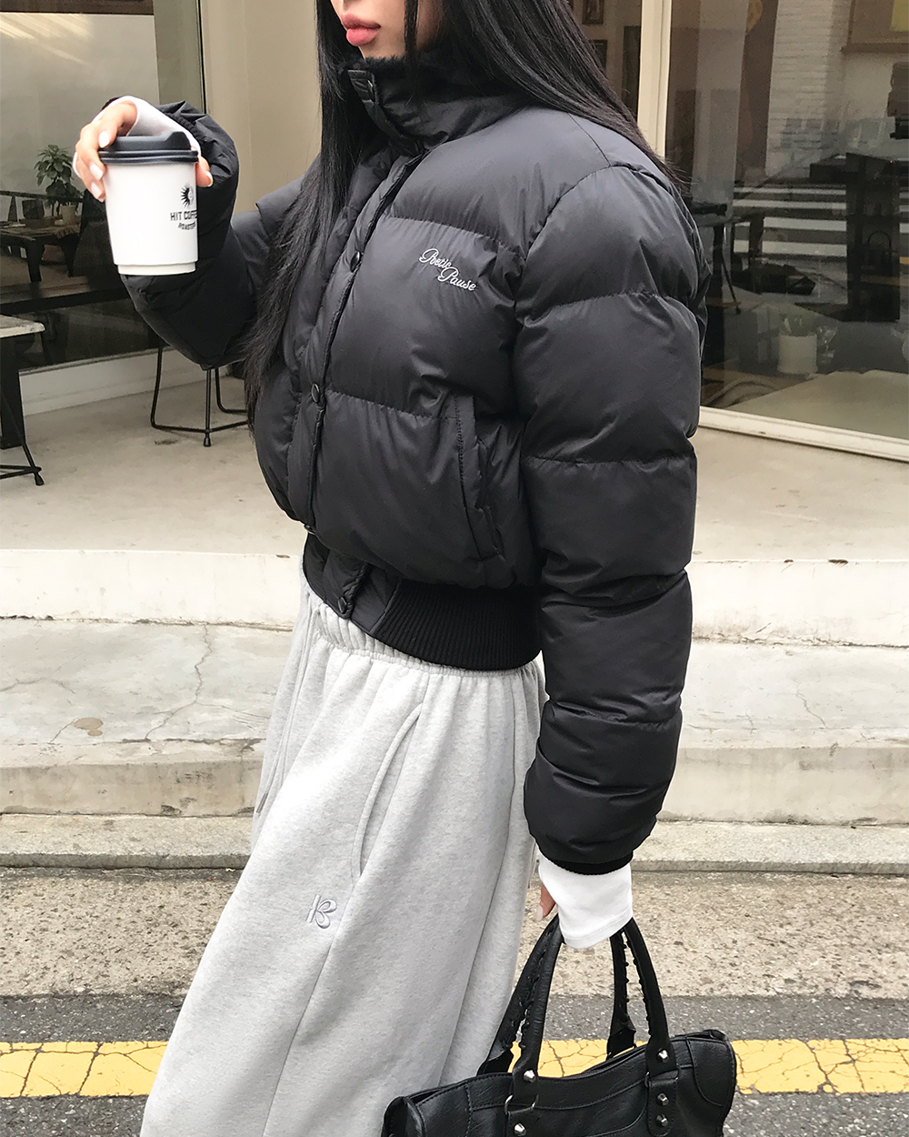 ファー裏地中綿ジップアップハイネックポケットショート長袖刺繍ダウン