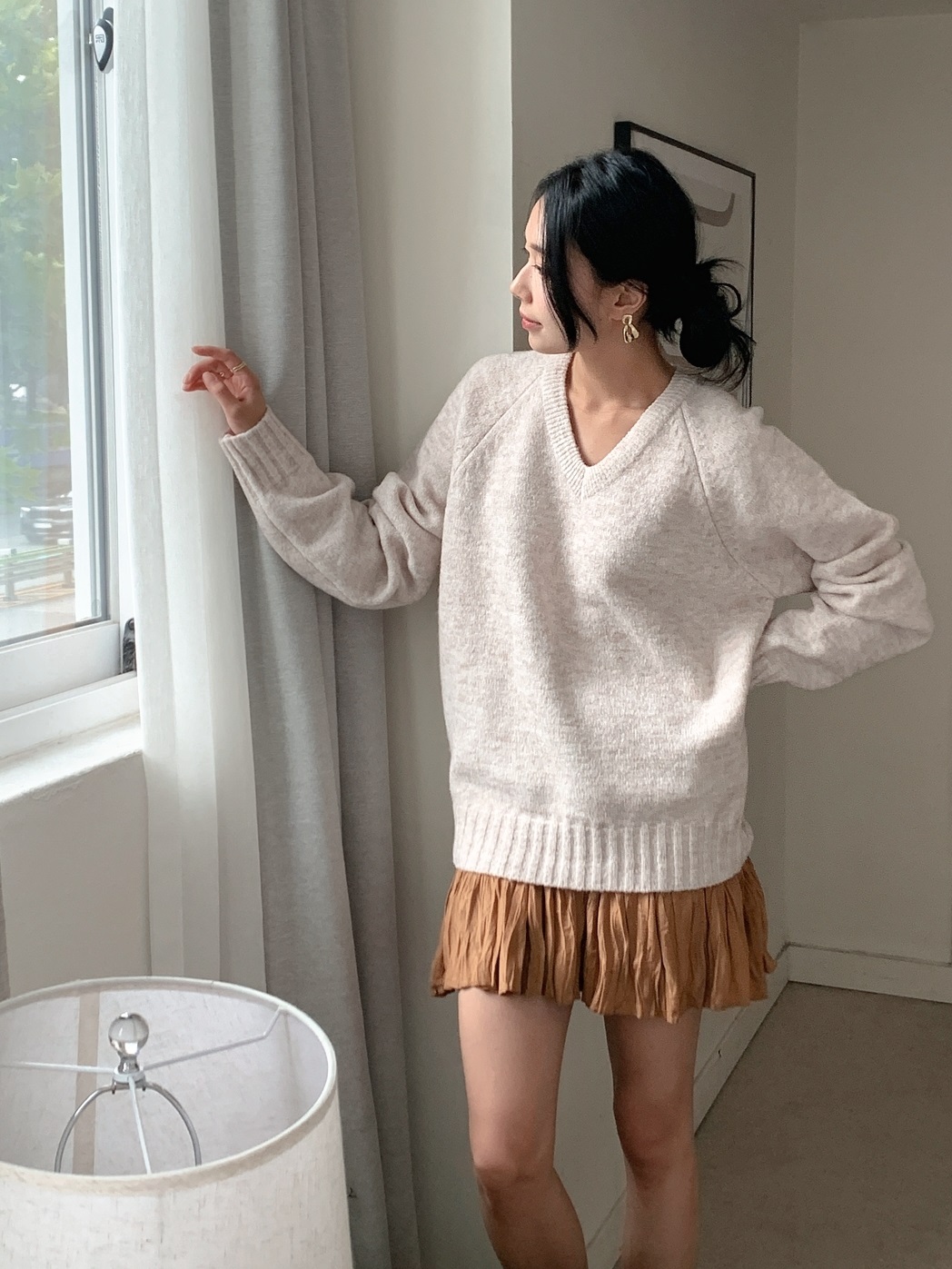 Vネックルーズ長袖ニット | 詳細画像3