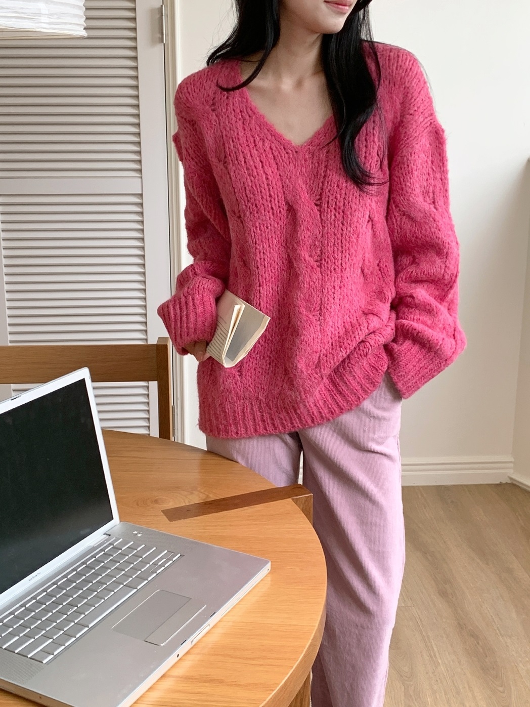 Vネックルーズ長袖ケーブルニット | 詳細画像7