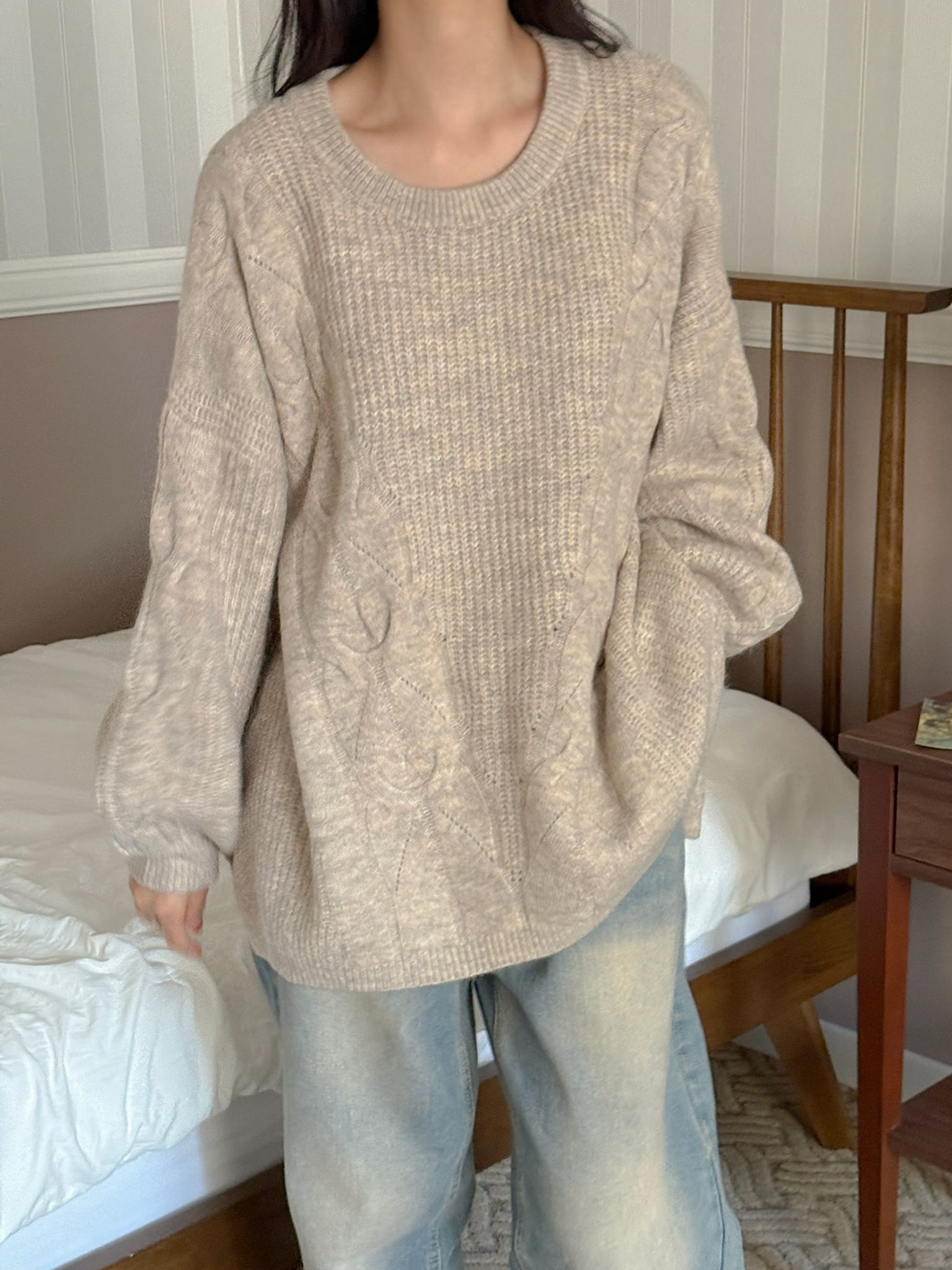 ラウンドネックルーズ長袖ニット | 詳細画像4