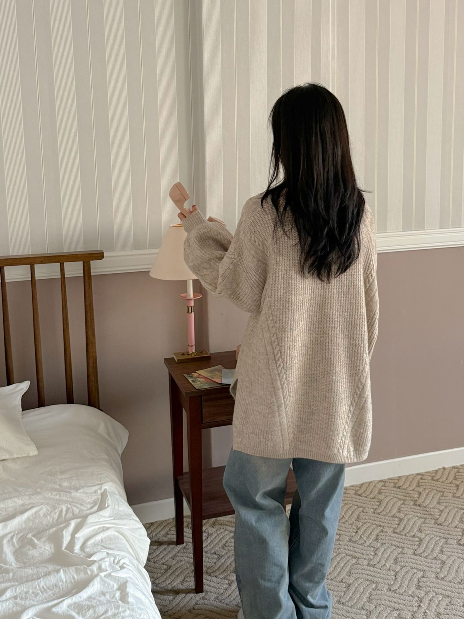 ラウンドネックルーズ長袖ニット | 詳細画像13