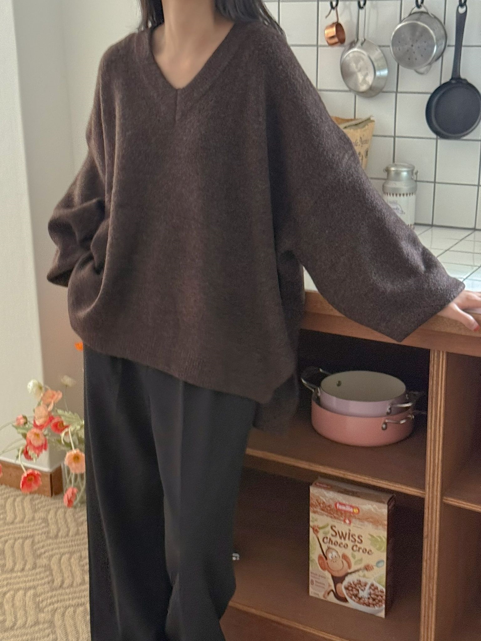 Vネックルーズ長袖ニット | 詳細画像3