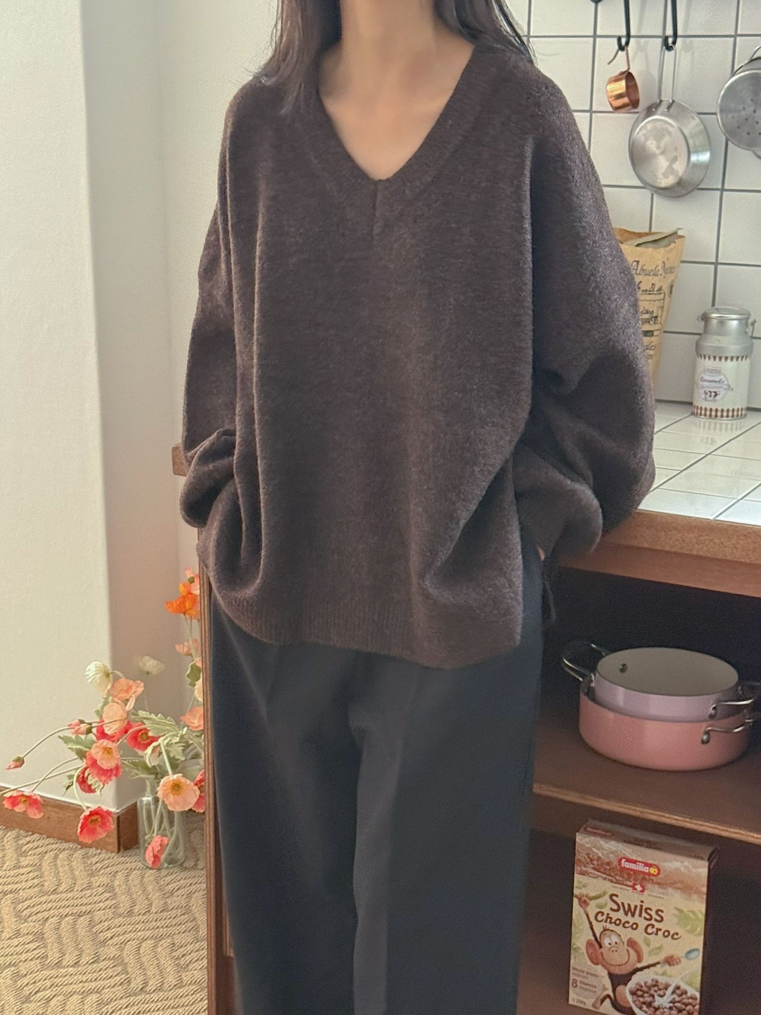 Vネックルーズ長袖ニット | 詳細画像5